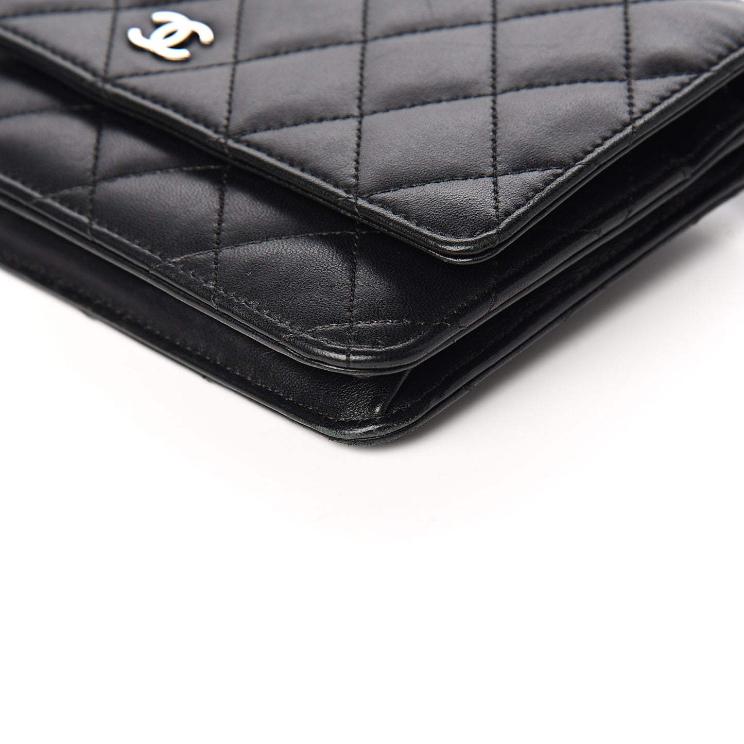 Lambskin Quilted Wallet On Chain WOC Black