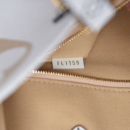 Louis Vuitton Monogram Giant Onthego GM Kaki Beige 7 of 9