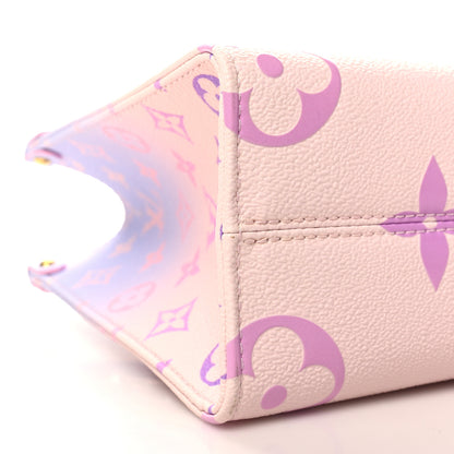Louis Vuitton Monogram Giant Spring In The City Onthego PM Sunrise Pastel 8 of 9