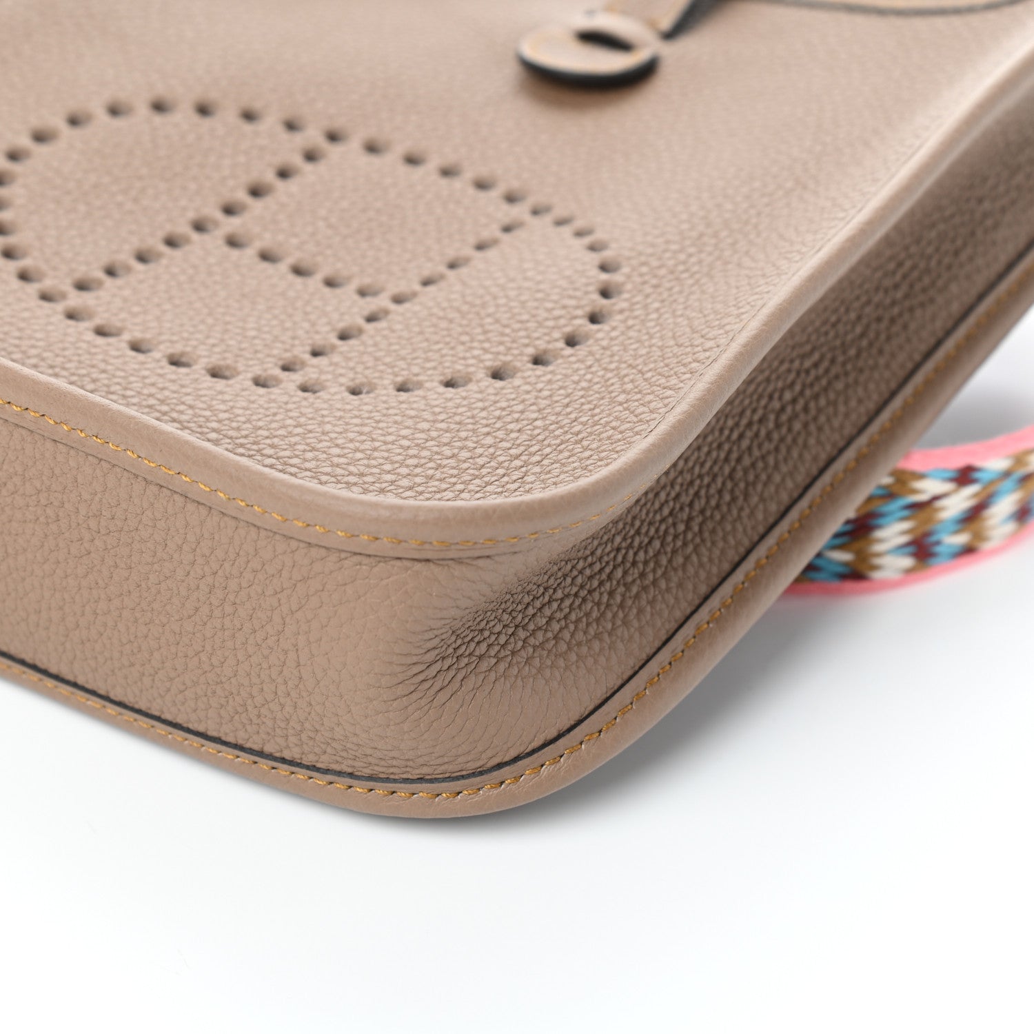 Hermes Taurillon Maurice Zigzag Evelyne TPM Beige Weimar 9 of 9