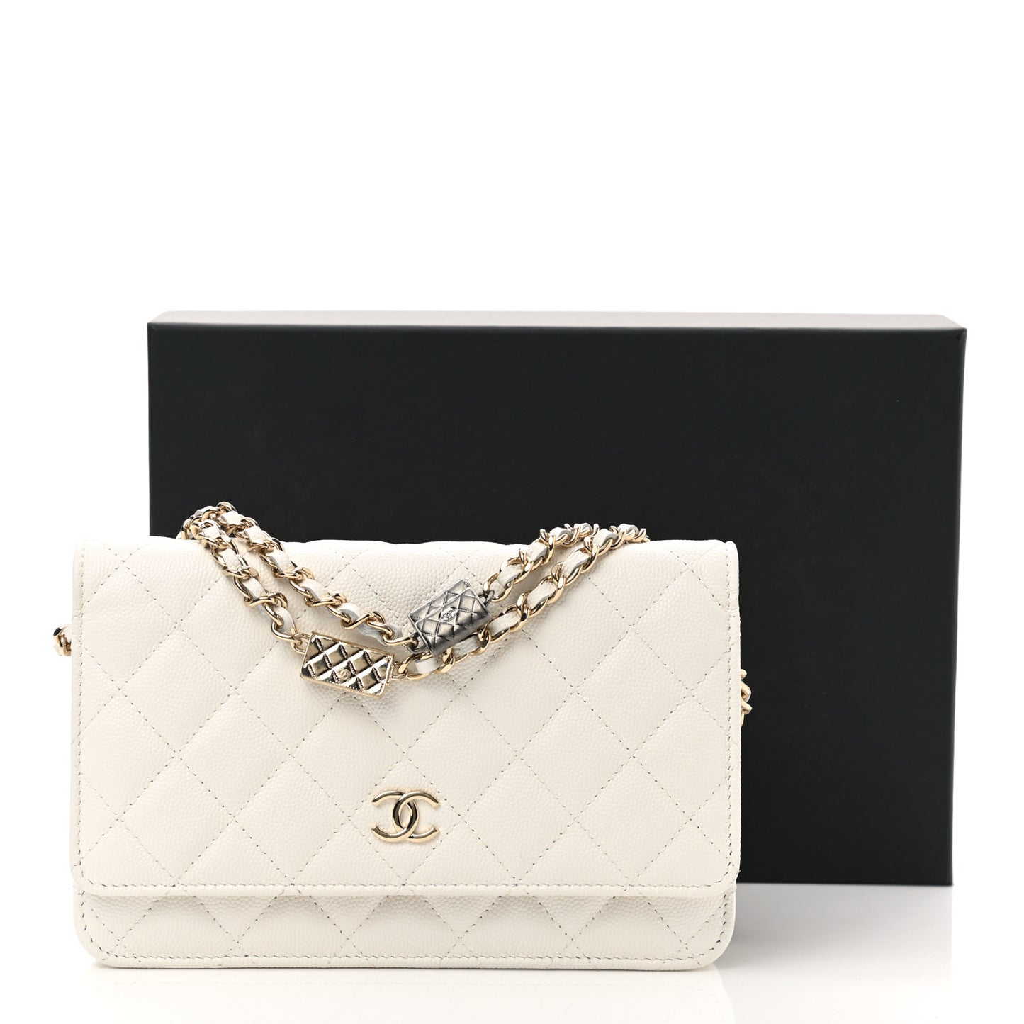 Caviar Quilted Wallet With Charms On Chain WOC White