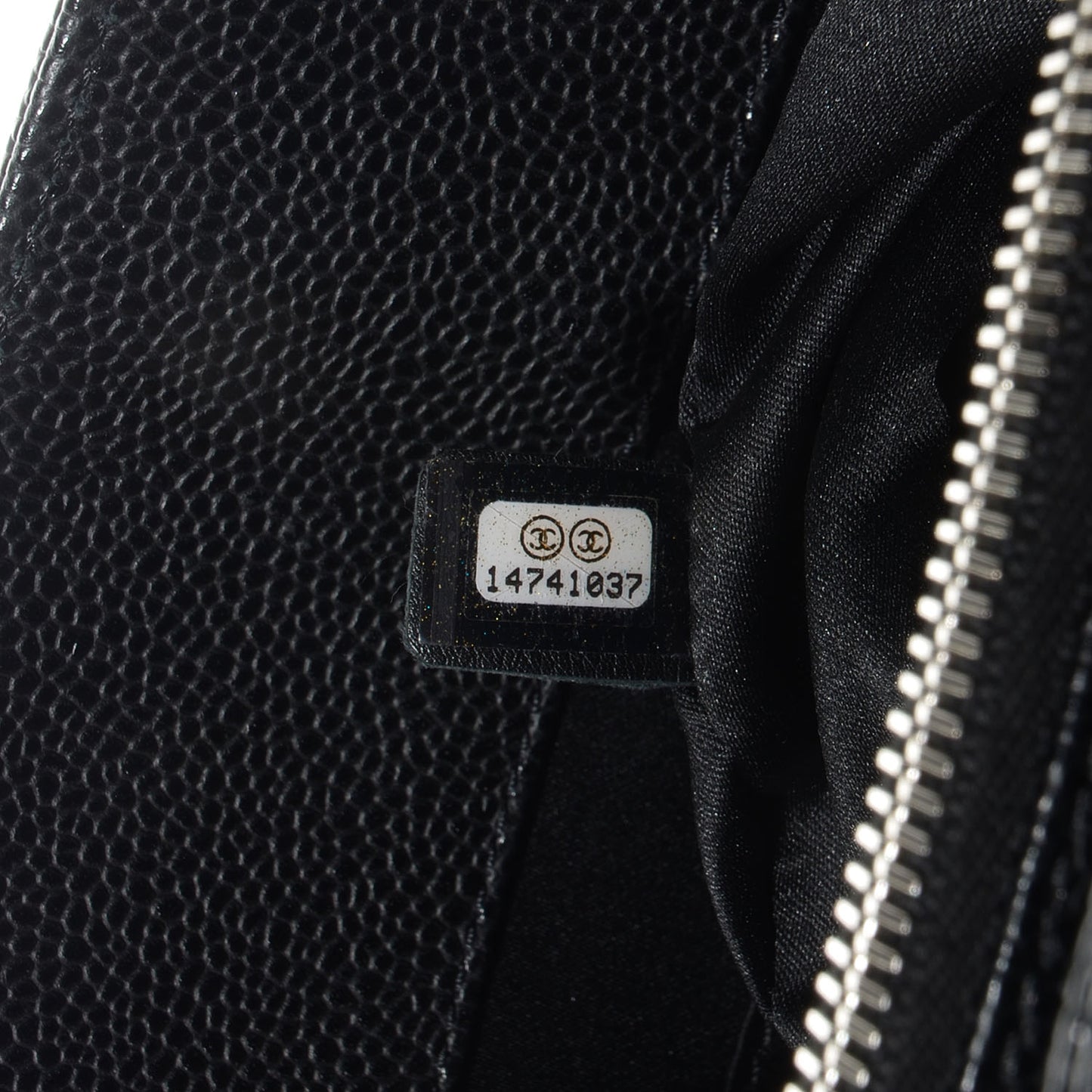 Caviar Grand Shopping Tote GST Black