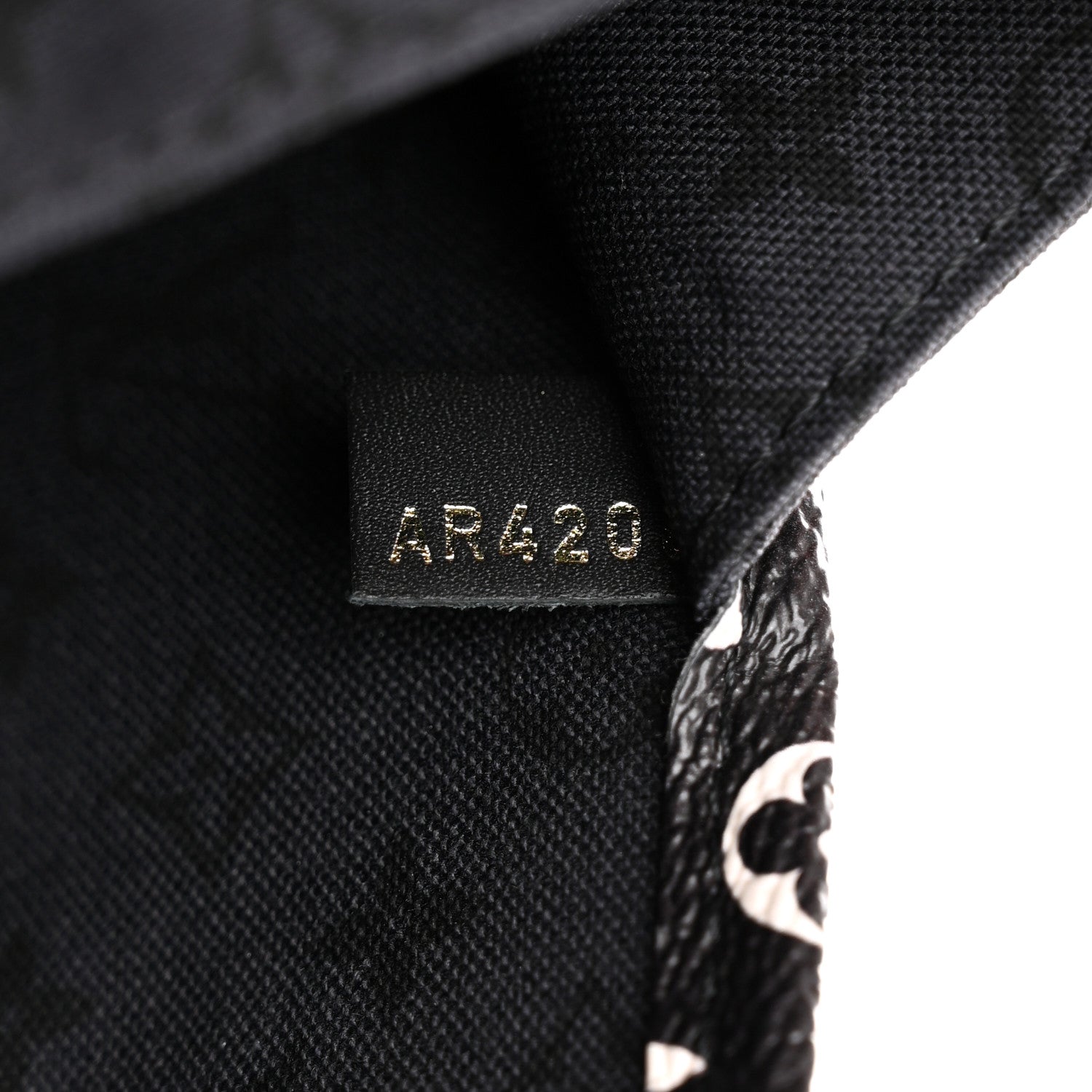 Louis Vuitton Monogram Giant Crafty Neverfull MM Creme Rouge Black 8 of 11