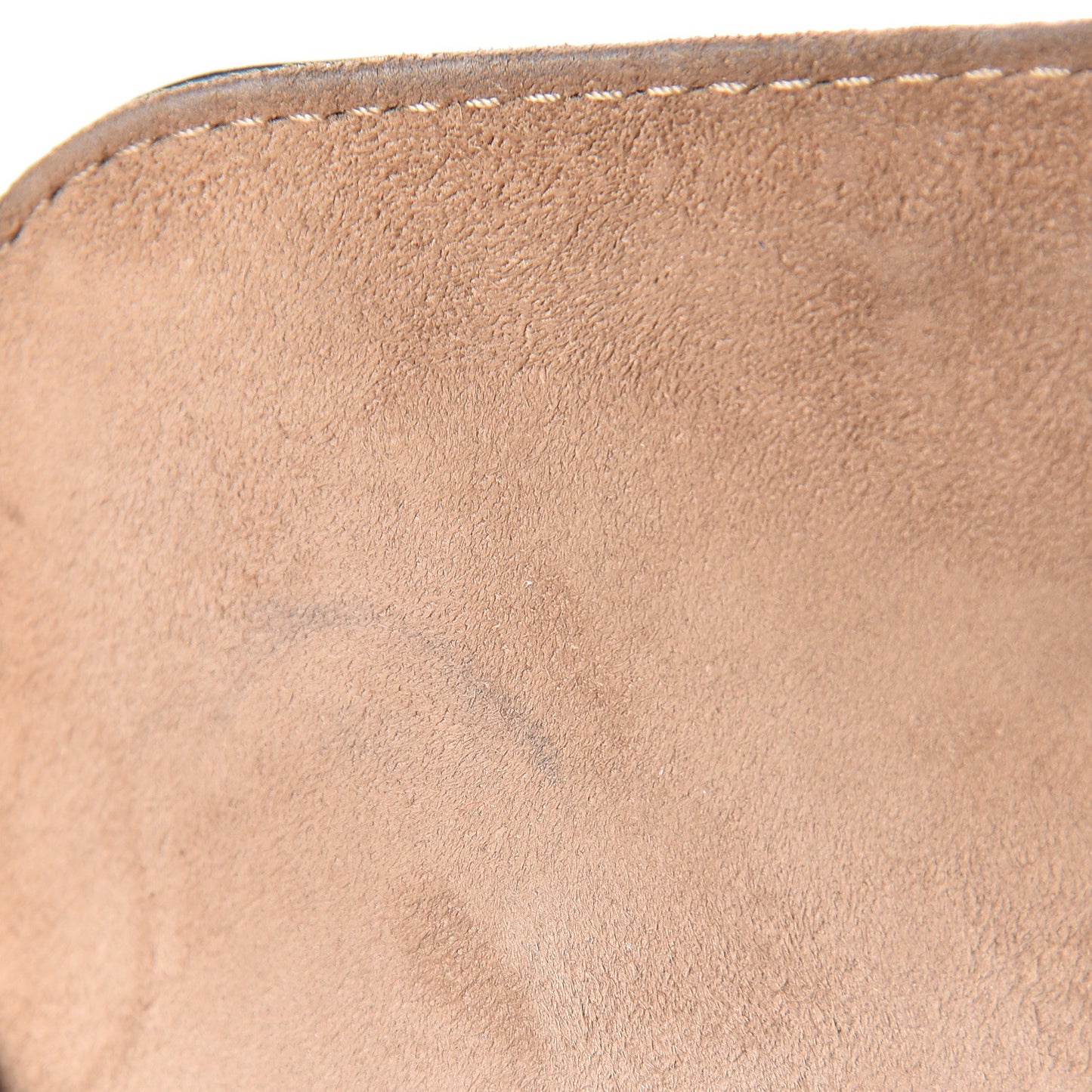 Patent Medium Glam Lock Rockstud Flap Poudre
