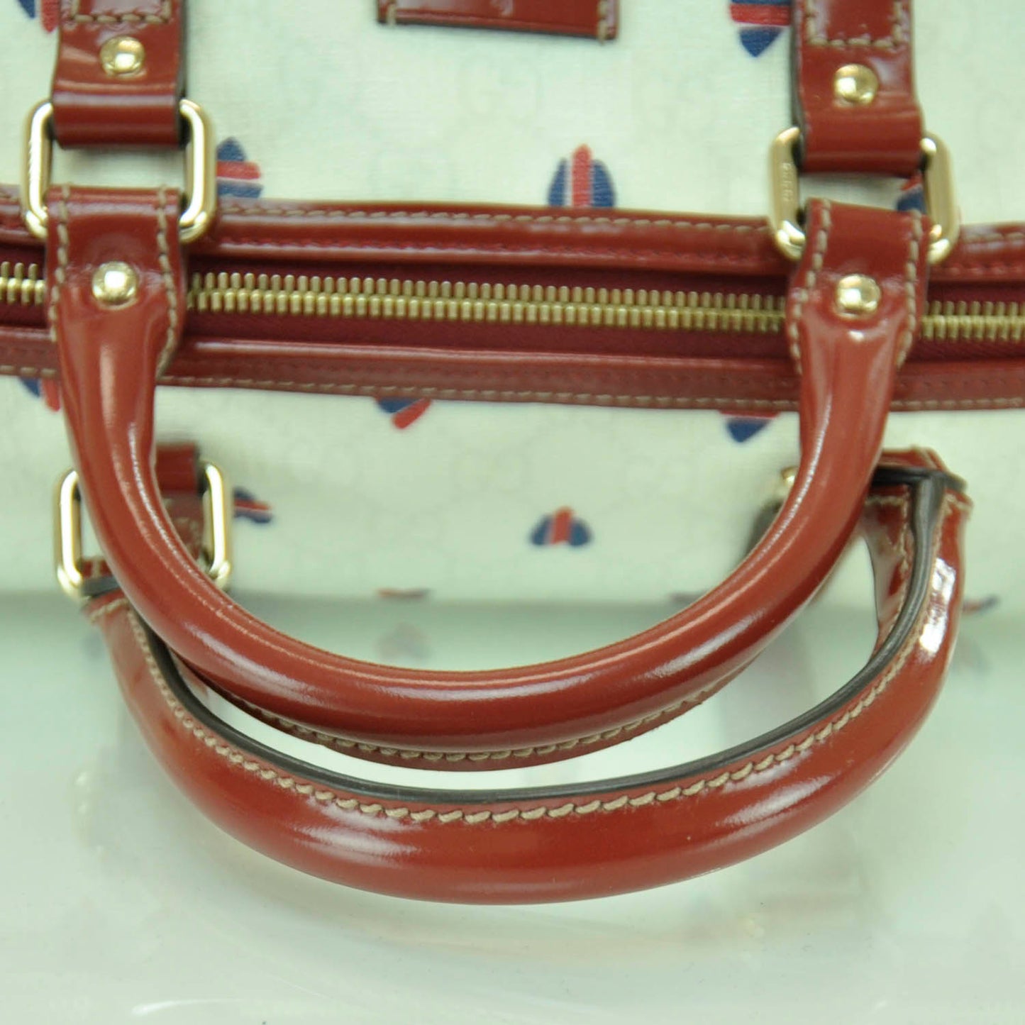 GG Plus Monogram Hearts Small Joy Boston White Red