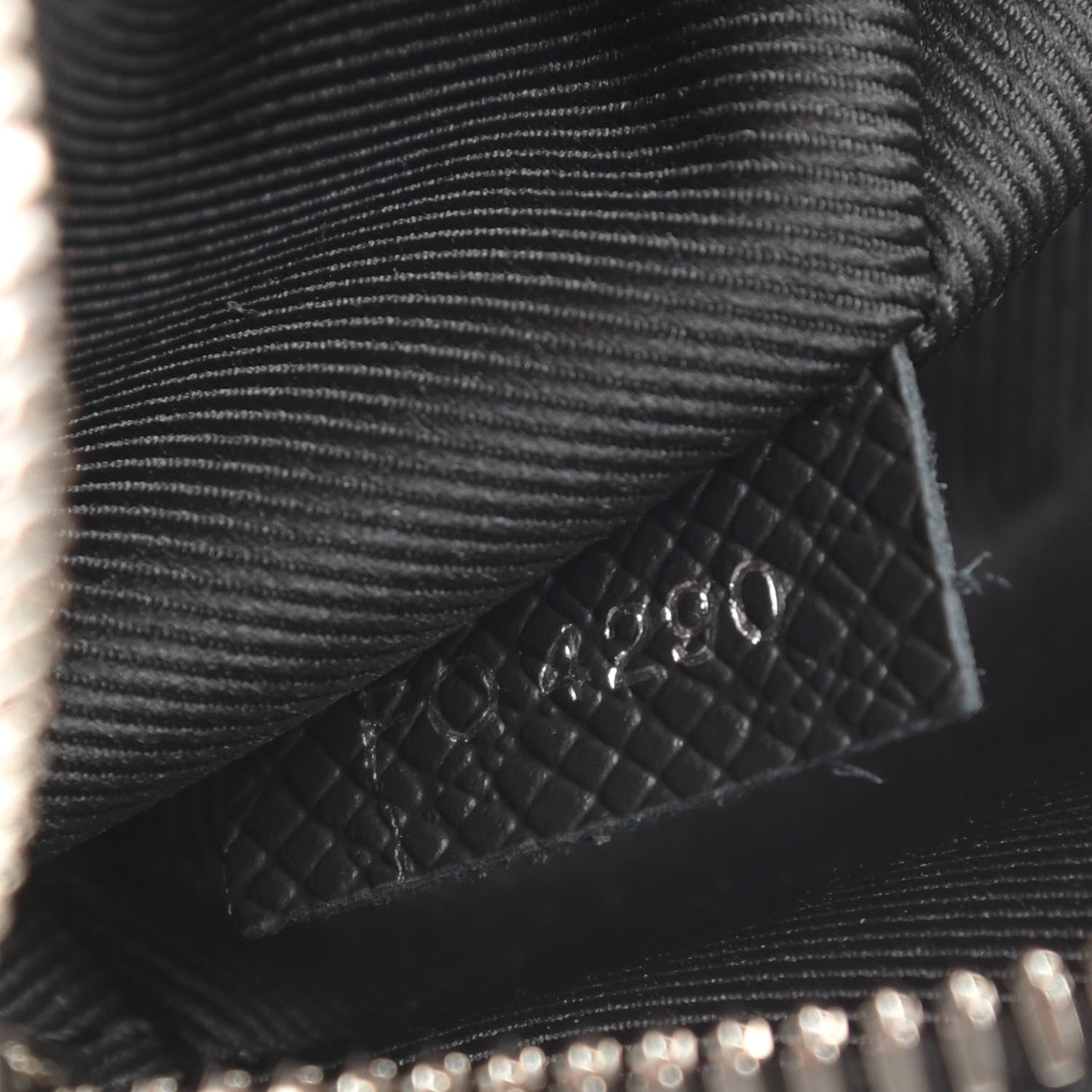 Louis Vuitton Taiga Monogram Outdoor Bumbag Black 7 of 11