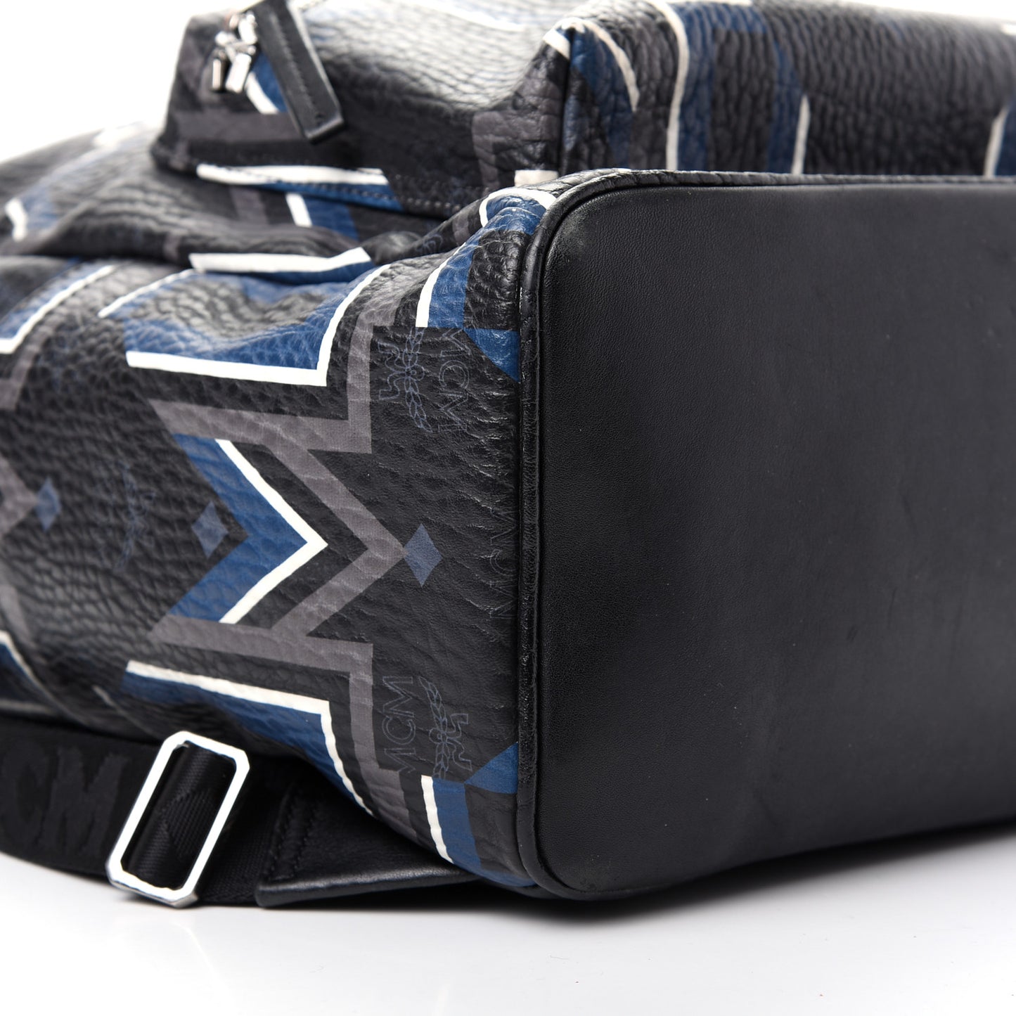 Visetos Gunta Striped Printed Medium Stark Backpack Black