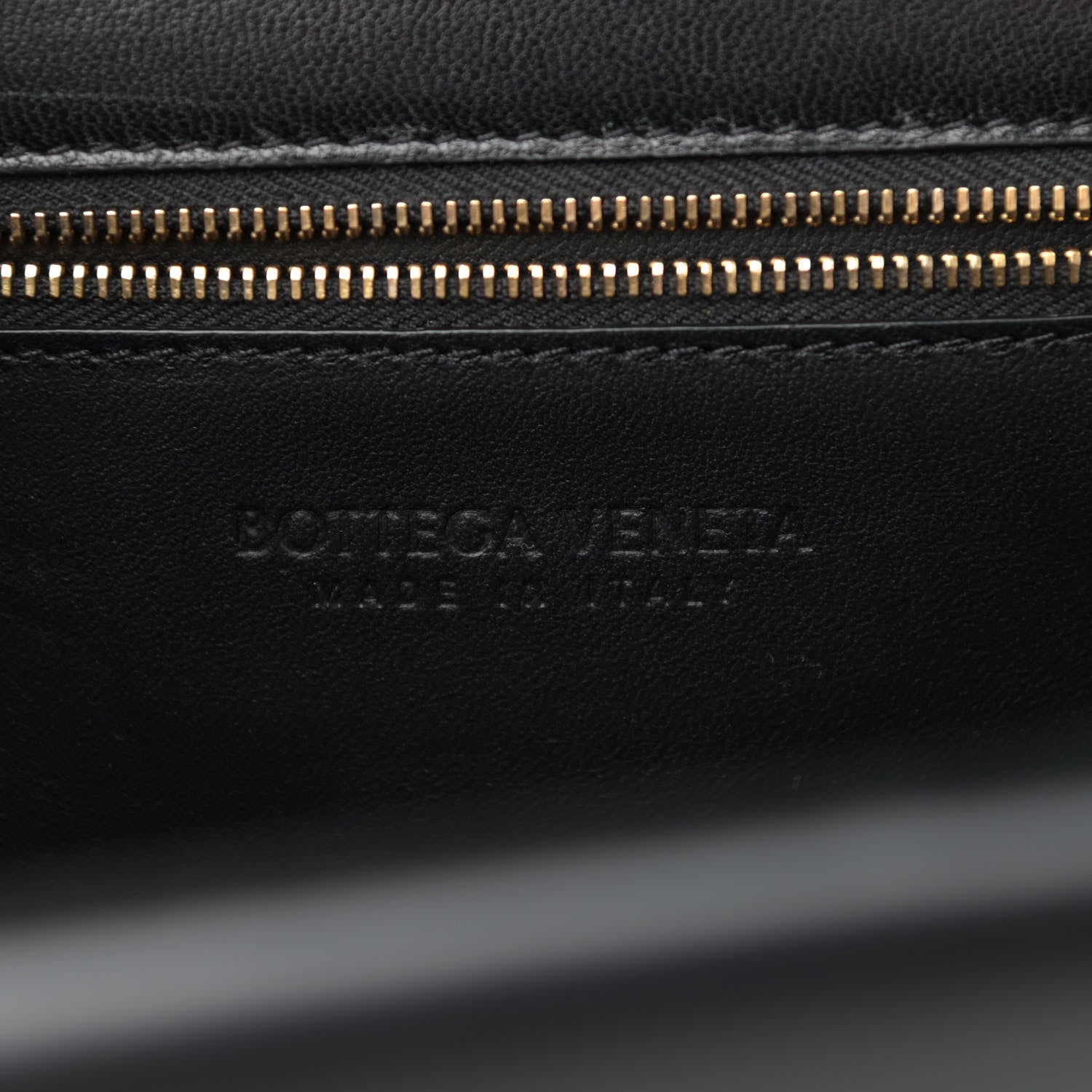 Bottega Veneta Box Calfskin Nappa Clip Bag Black 6 of 9