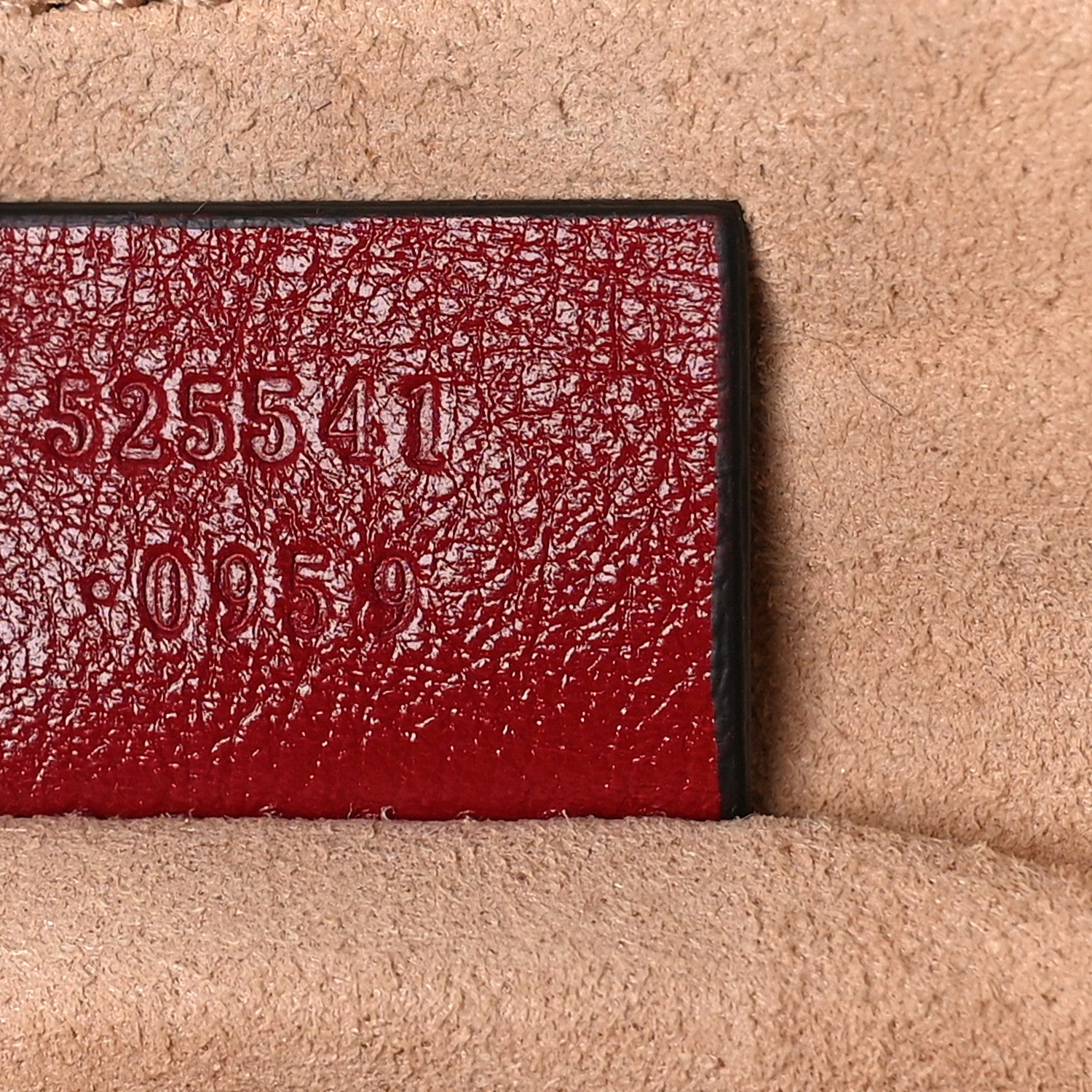 Gucci Azalea Calfskin Matelasse Heart GG Marmont Zip Pouch Romantic Cerise 7 of 12