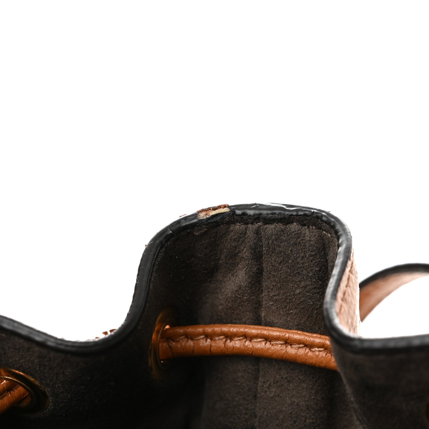Vitello Cruise F is Fendi Mini Mon Tresor Bucket Bag Nocciola
