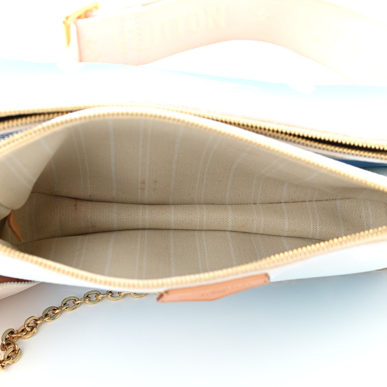 Louis Vuitton Monogram Giant By The Pool Multi Pochette Accessories Blue 7 of 18