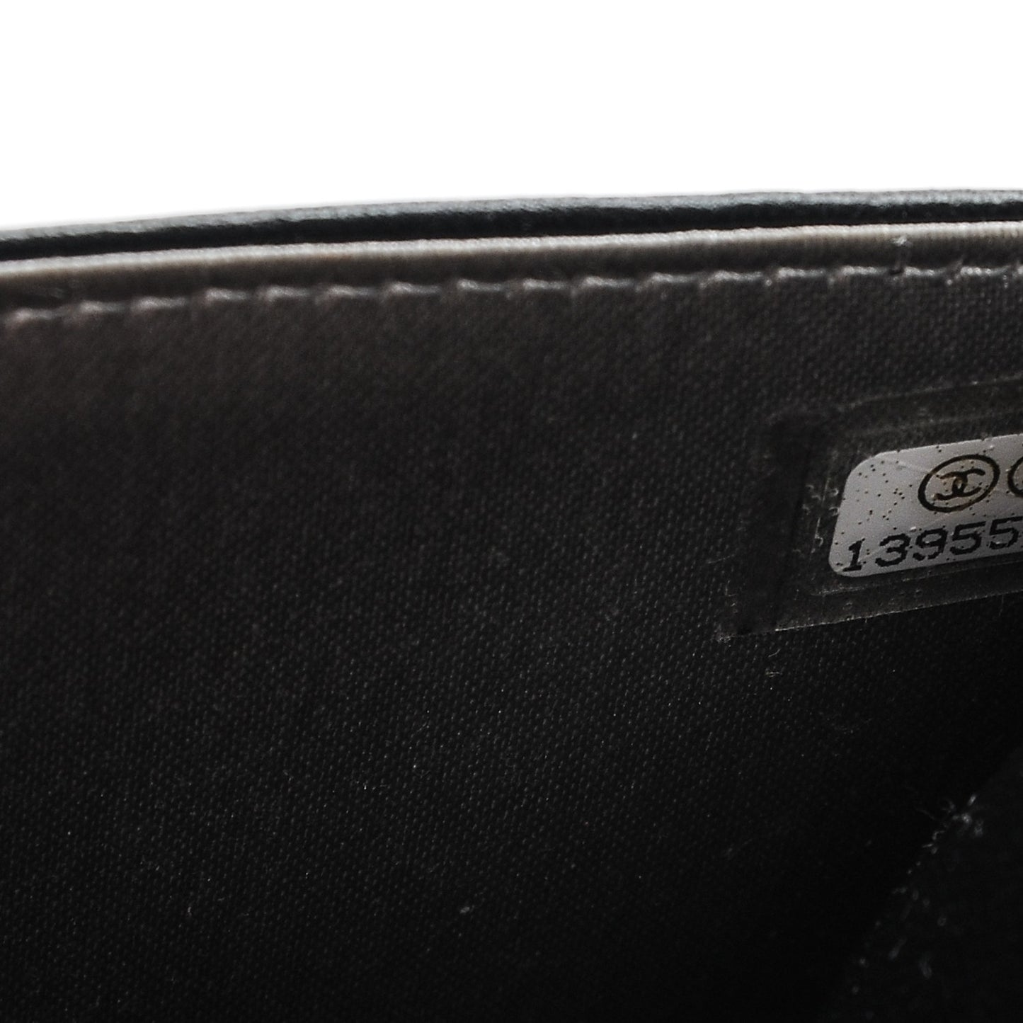 Lambskin Camellia Wallet on Chain WOC Black