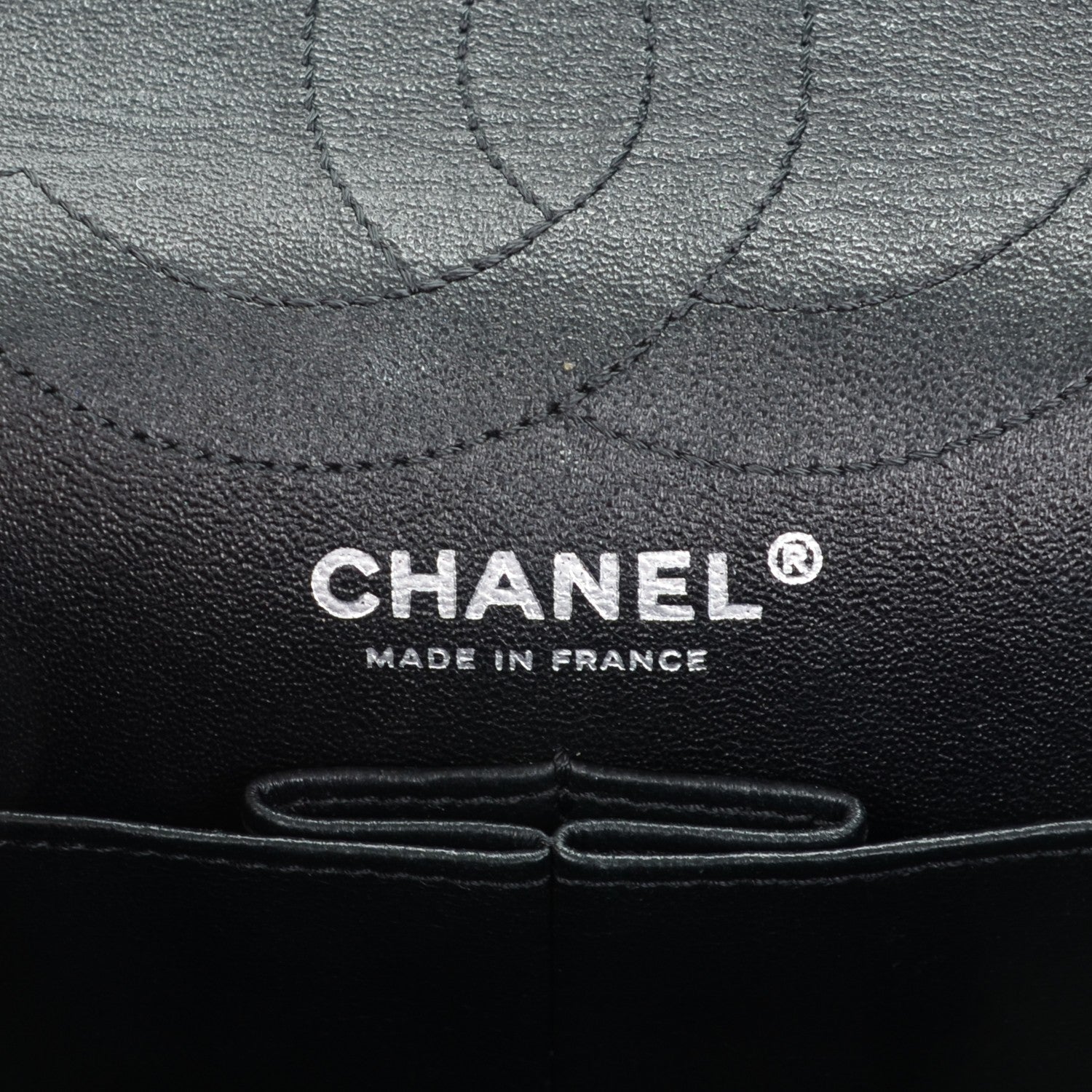 Chanel Iridescent Caviar Quilted 2.55 Reissue 226 Flap Black 6 of 7