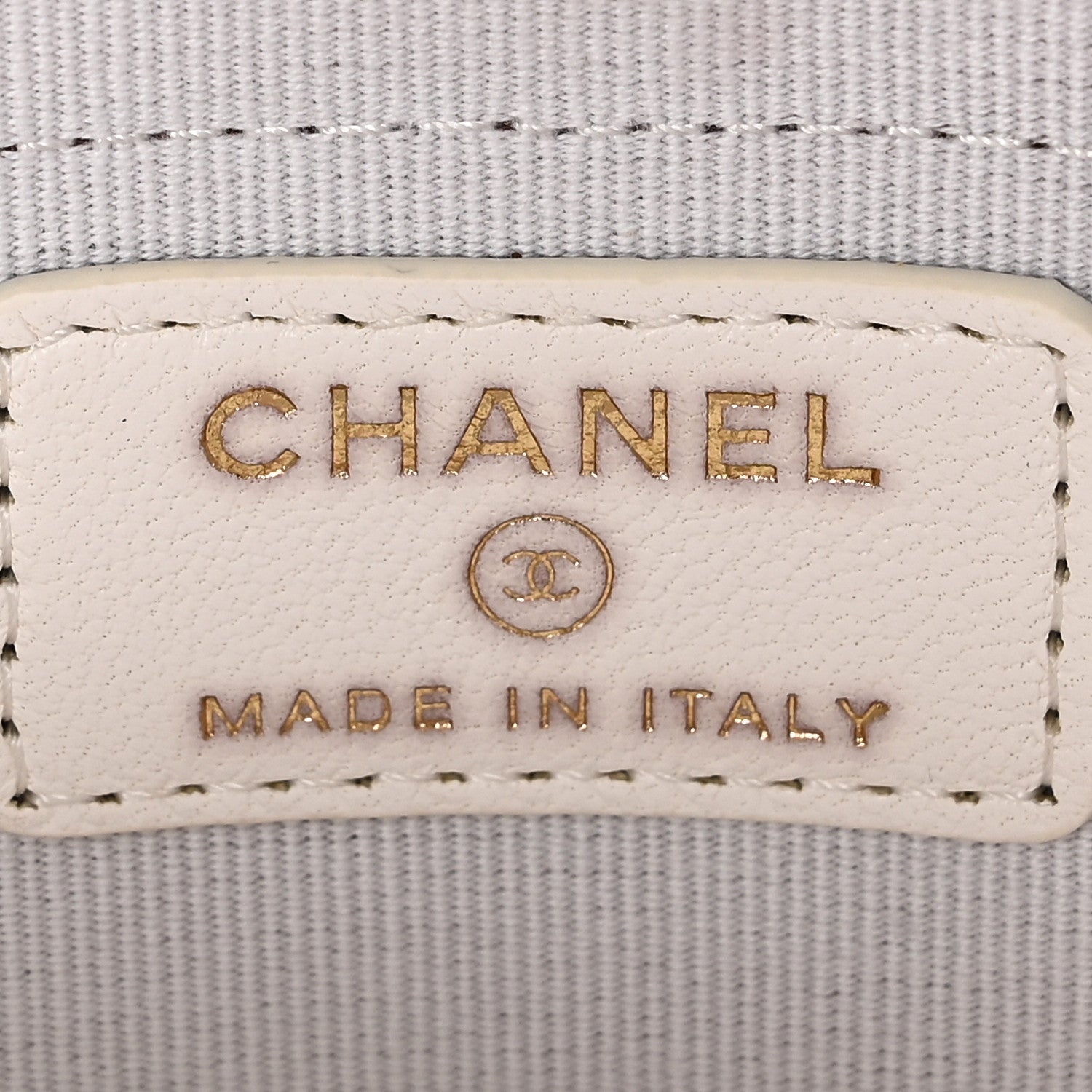 Chanel Lambskin Quilted Round Mini Vanity Case With Chain White 6 of 11