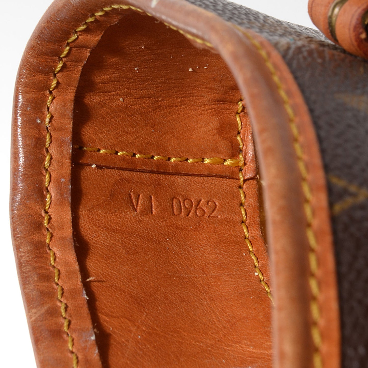 Monogram Bucket 27