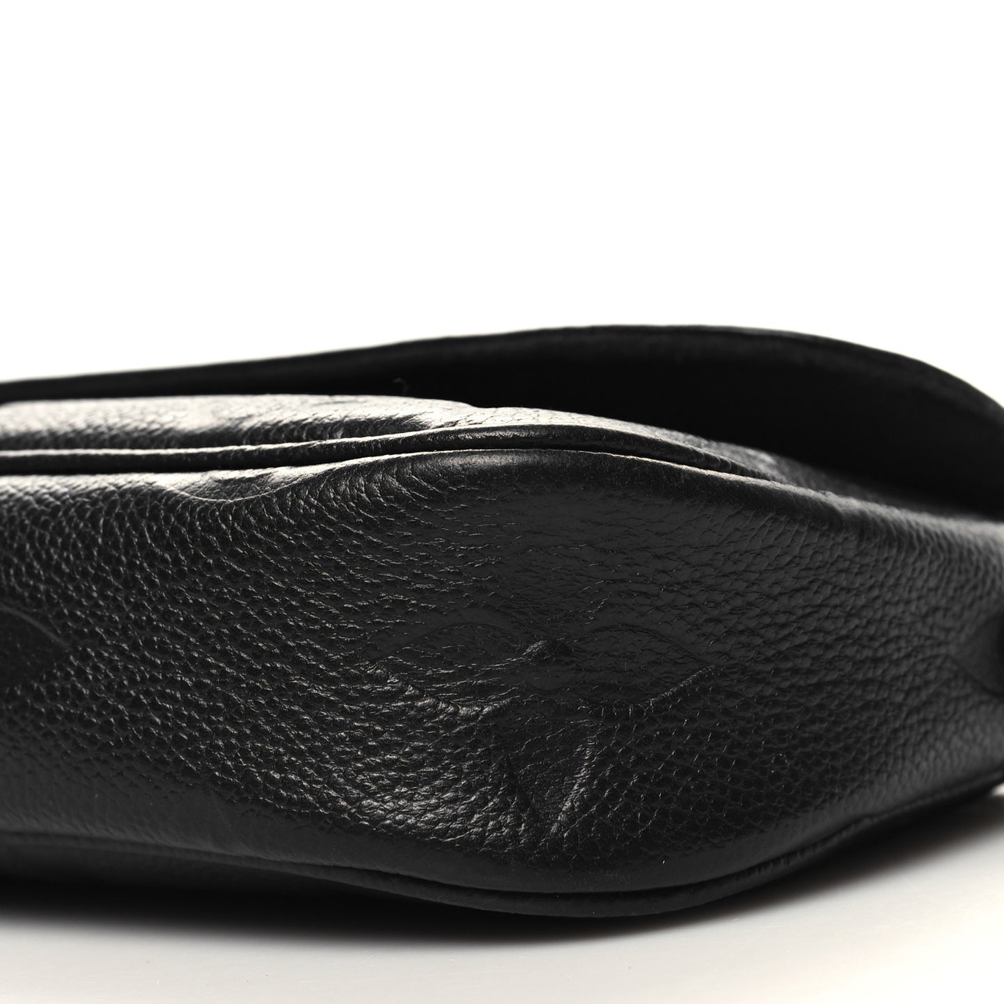 Empreinte Monogram Giant Ivy Wallet On Chain Black