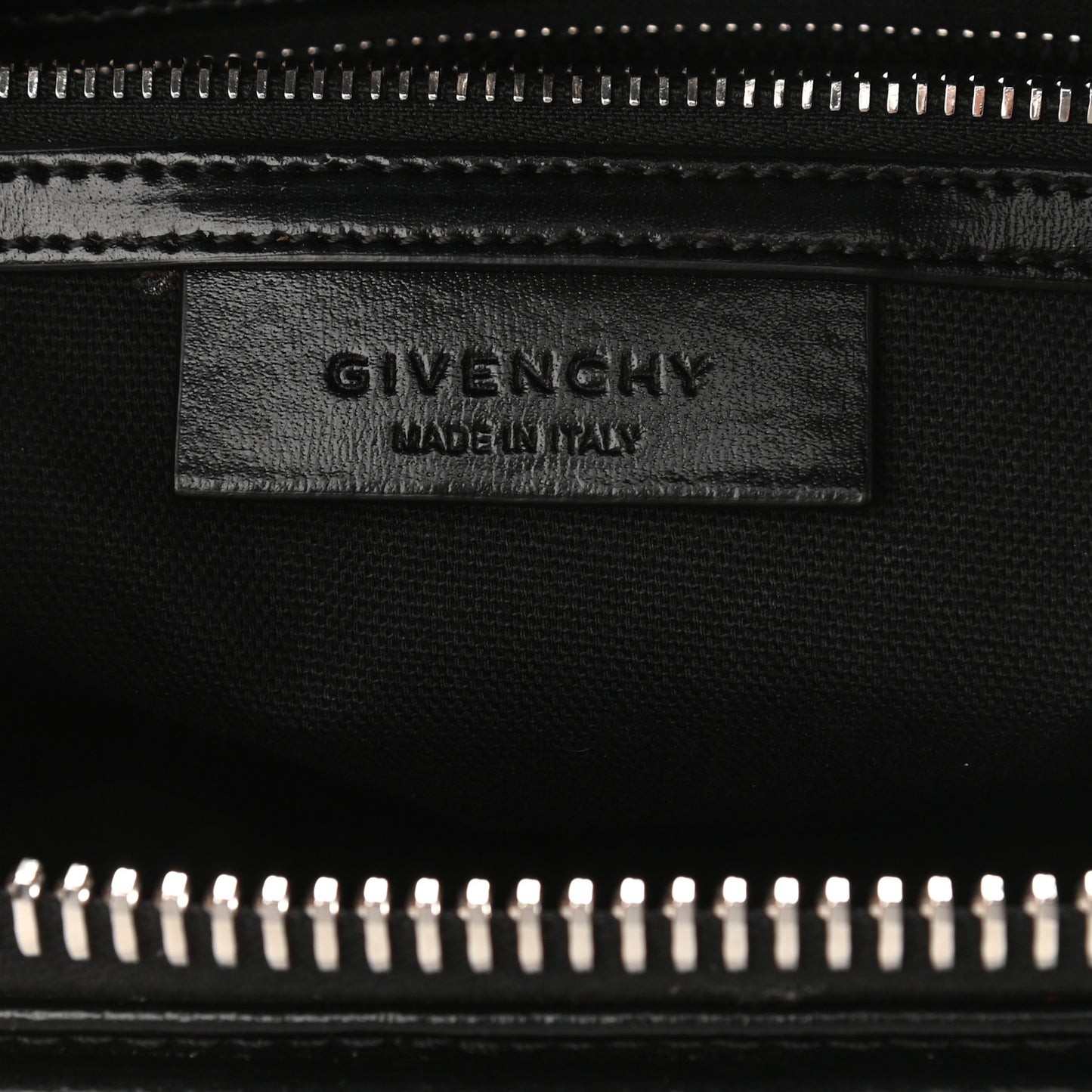 Shiny Lord Calfskin Medium Antigona Black