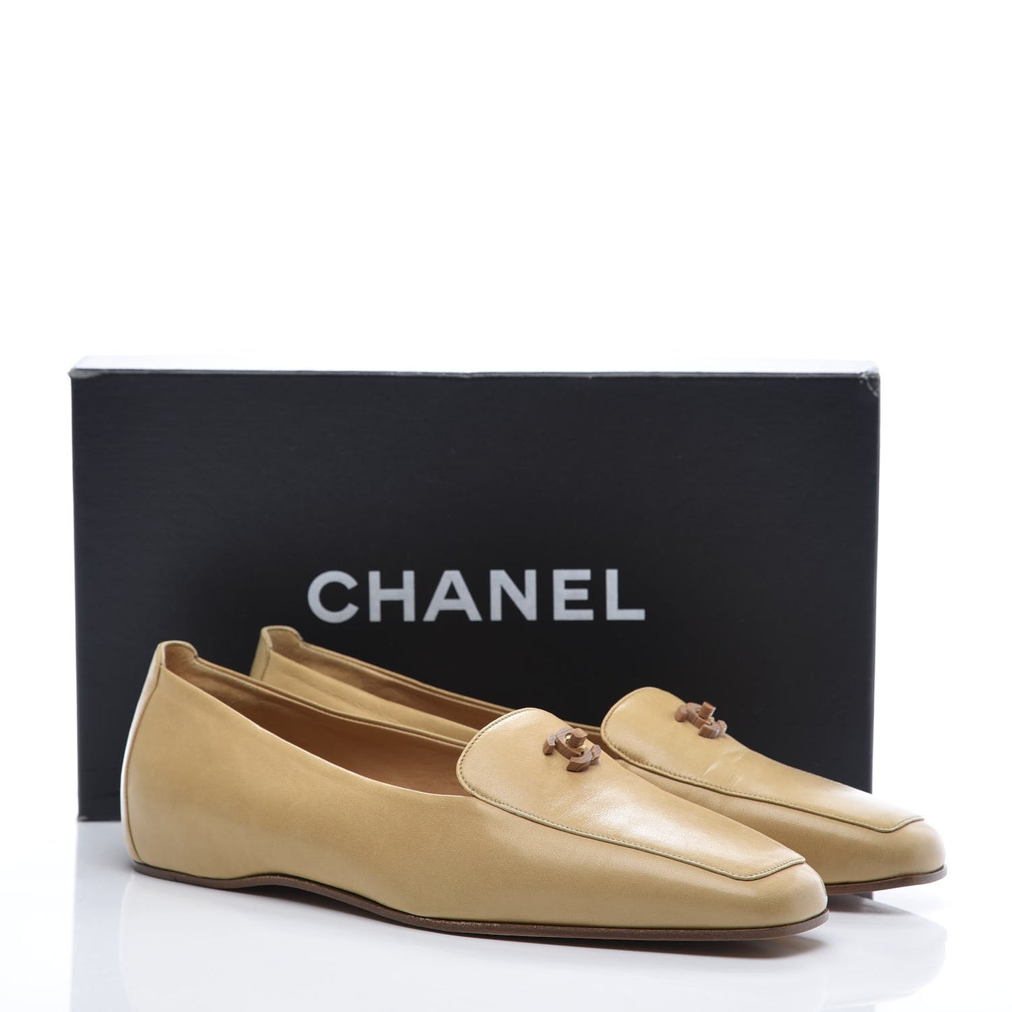 Lambskin CC Wooden Turnlock Loafers 37.5 Biege