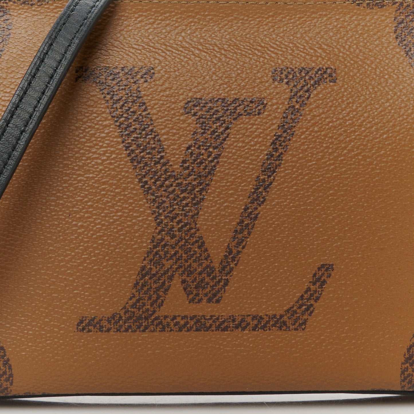Reverse Monogram Giant Double Zip Pochette