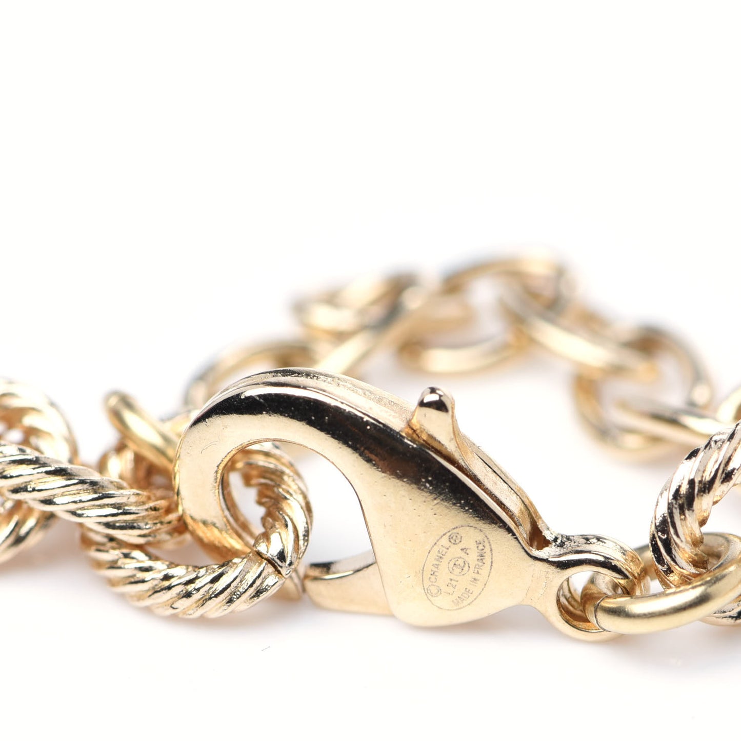 Metal Quilted CC Necklace Gold