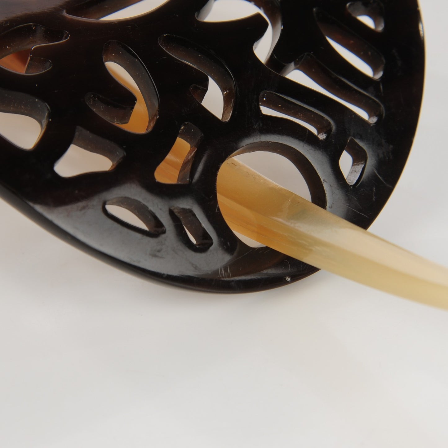 Buffalo Horn Curved Rocaille Hair Barrette Natural