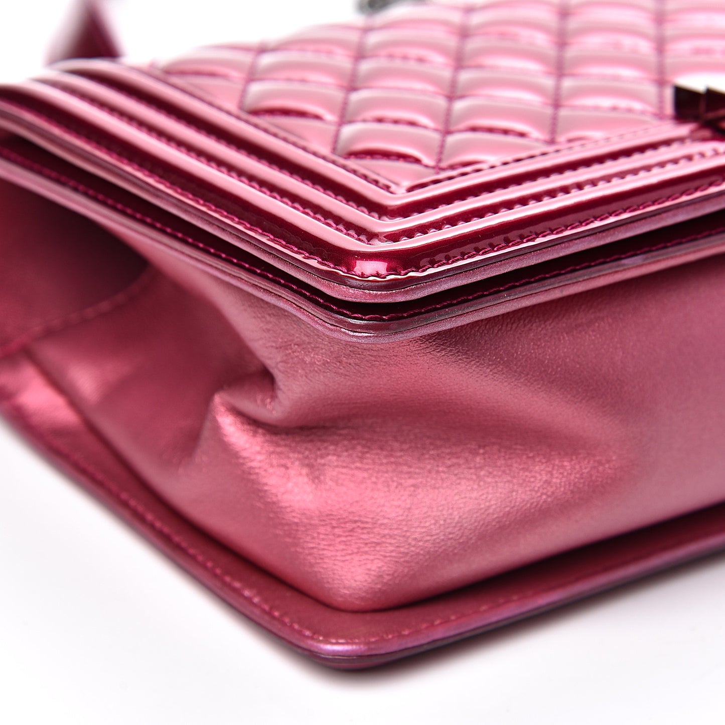 Metallic Patent Calfskin Quilted Medium Boy Flap Pink