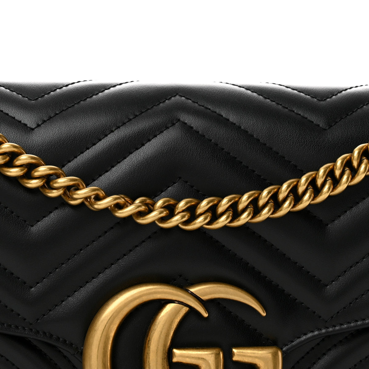 Calfskin Matelasse Medium GG Marmont Shoulder Bag Black