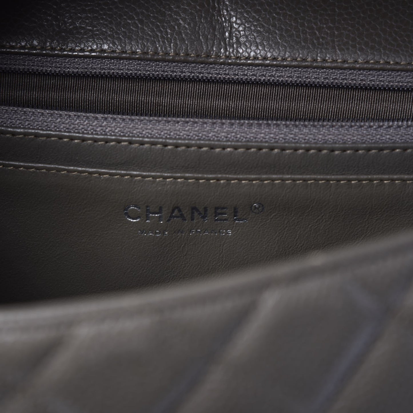 Caviar Quilted Maxi Single Flap Grey