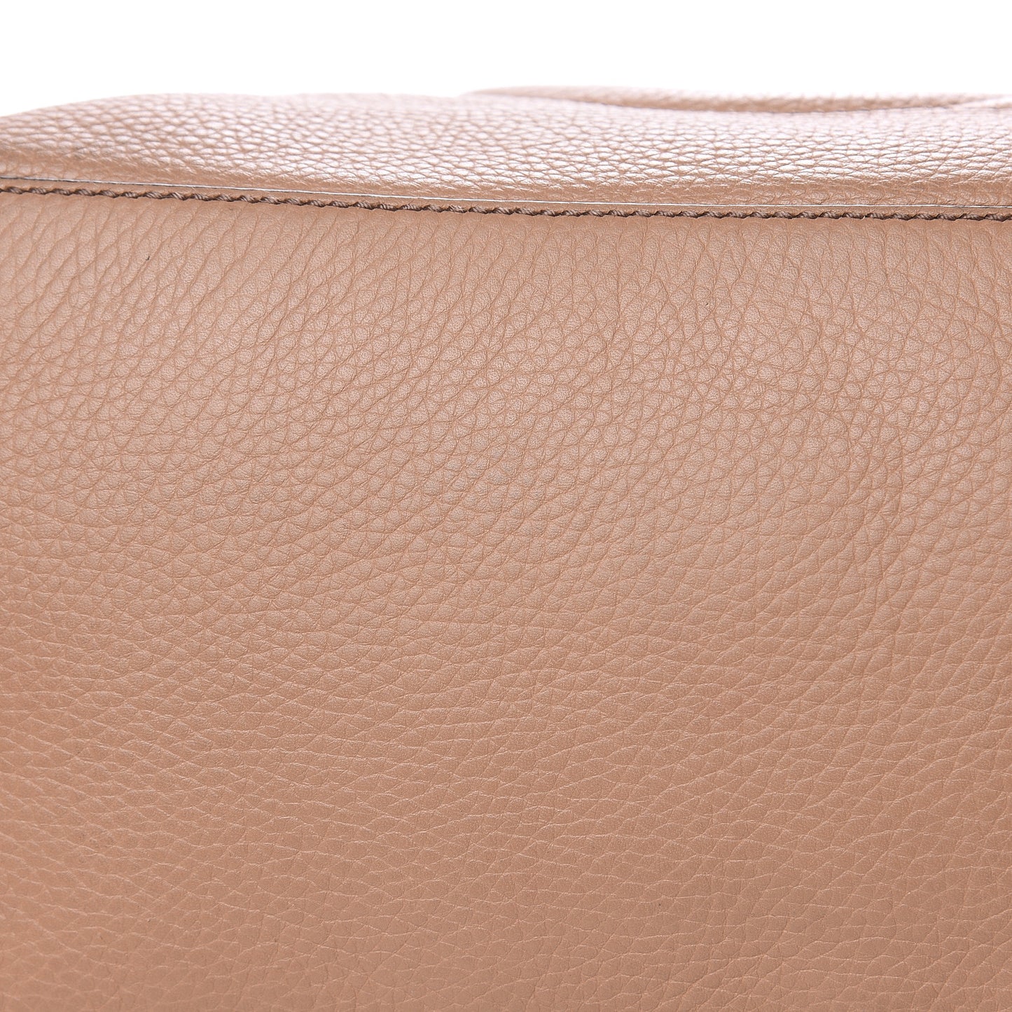 Pebbled Calfskin Large Soho Hobo Camelia