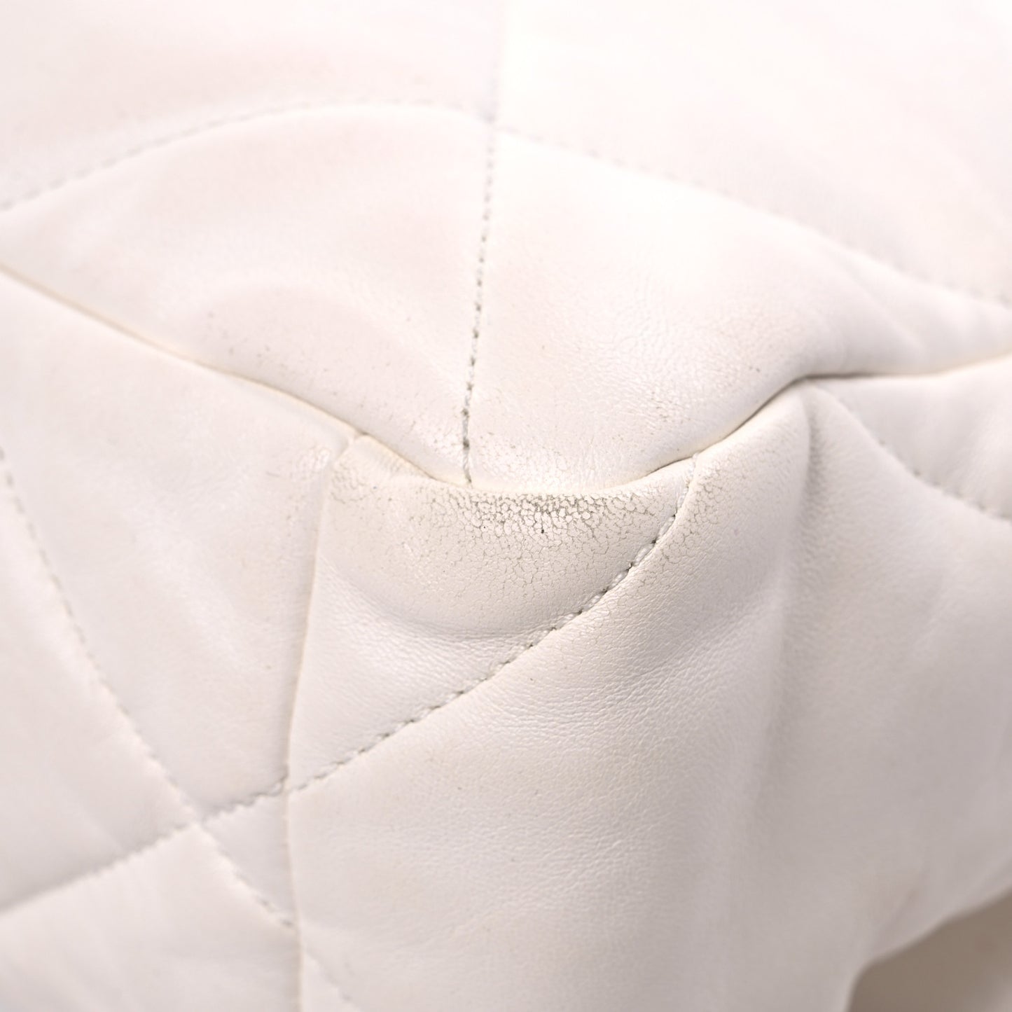 Lambskin Quilted Large Chanel 19 Flap White