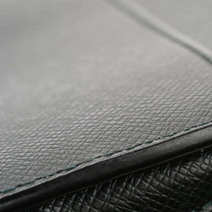 Louis Vuitton Taiga Baikal Pochette Epicea 12 of 12