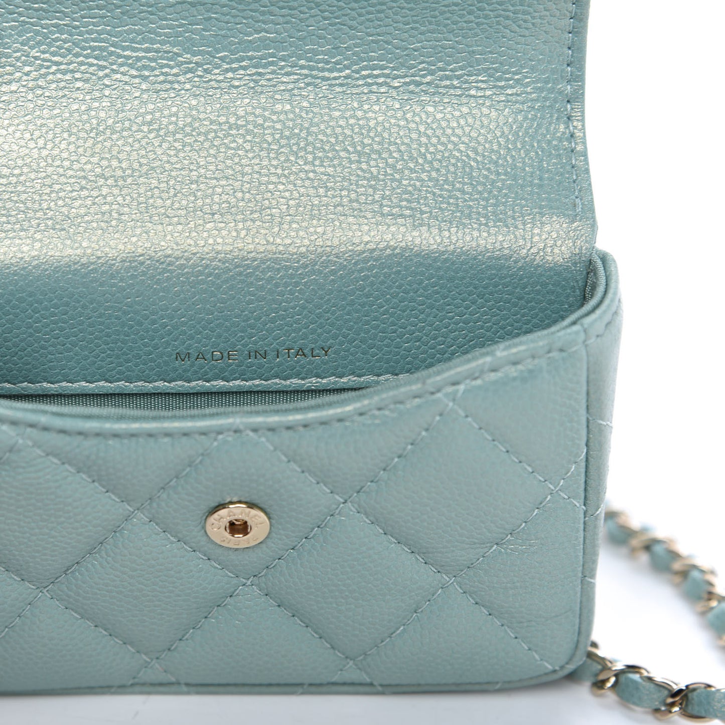 Iridescent Caviar Quilted Pearl On Top Coin Purse With Chain Light Green