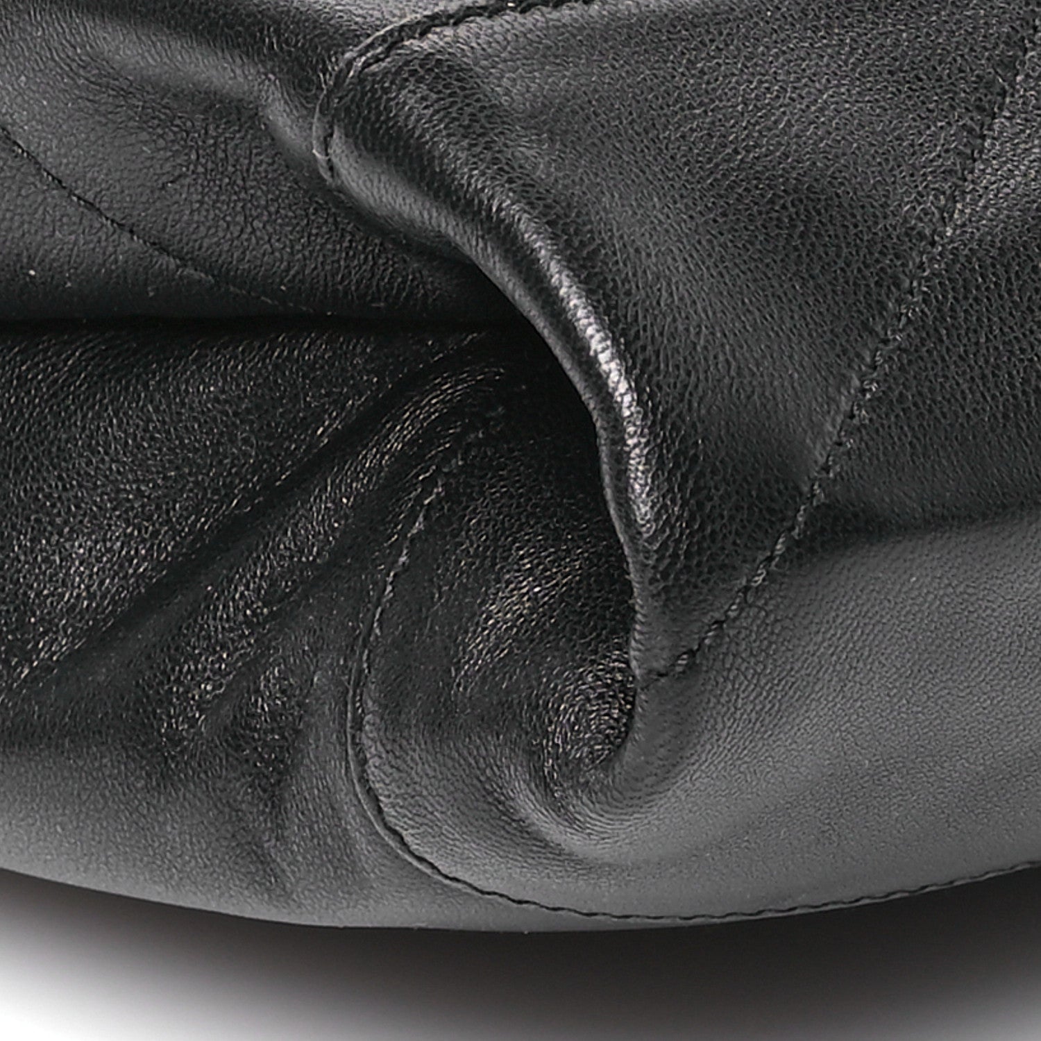 Saint Laurent Lambskin Matelasse Monogram Medium Jamie 4.3 Pochon Black 10 of 12