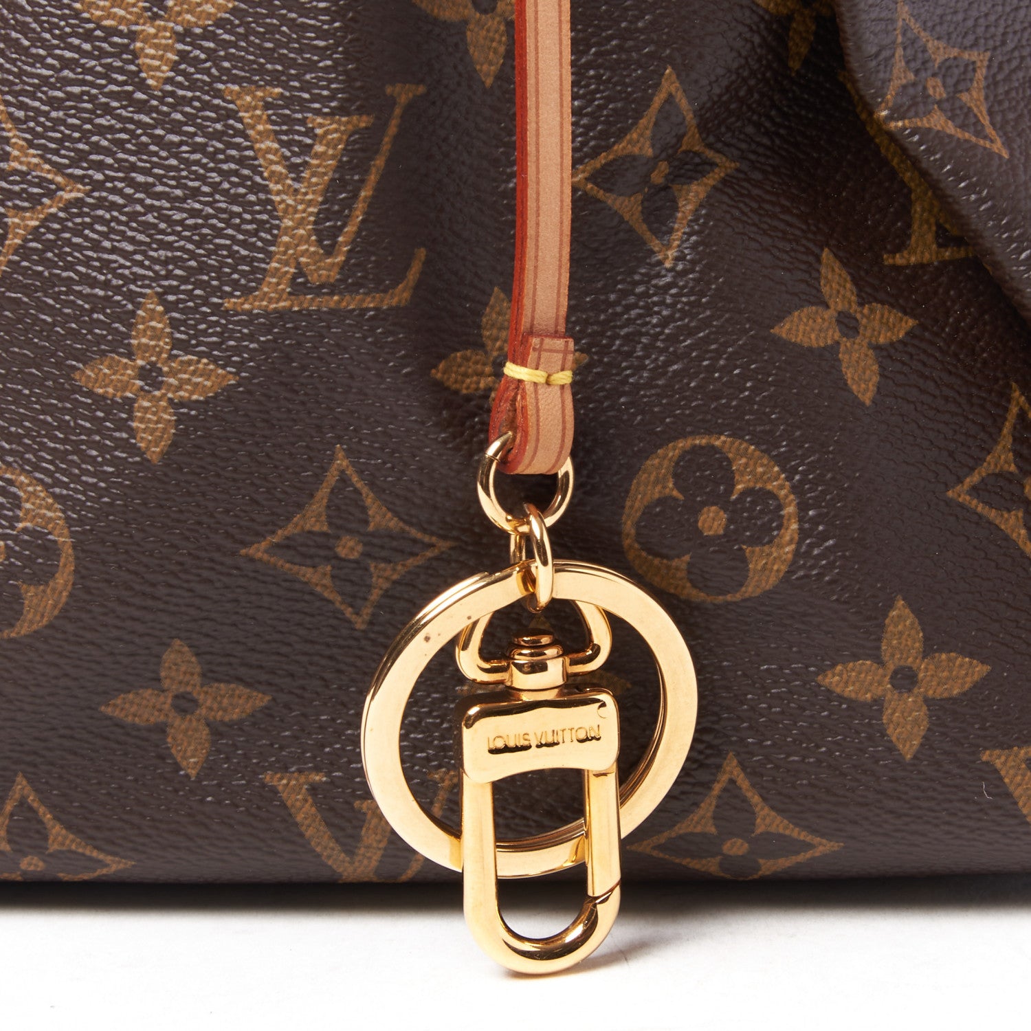 Louis Vuitton Monogram Artsy MM 6 of 8