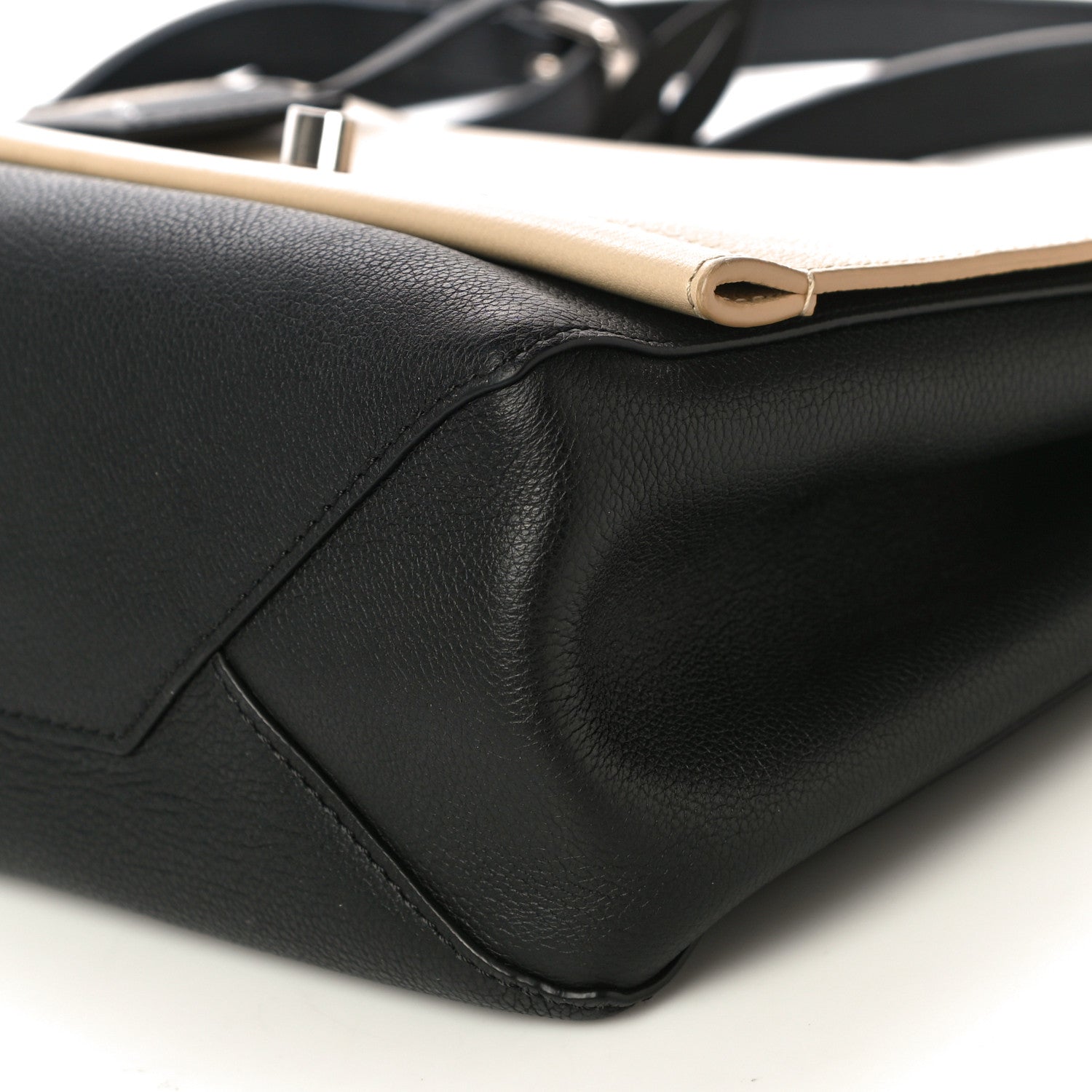 Louis Vuitton Soft Calfskin Lockme II Top Handle Vanille Black 9 of 11