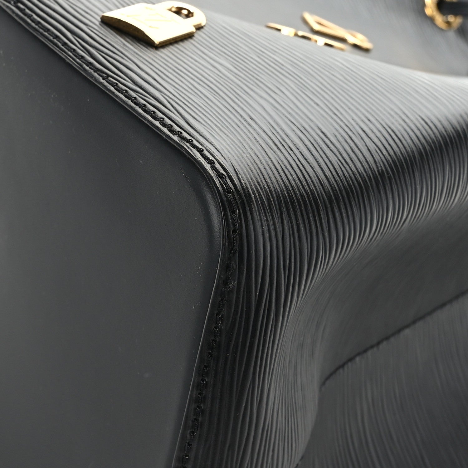 Louis Vuitton Epi Love Lock NeoNoe Black 9 of 11