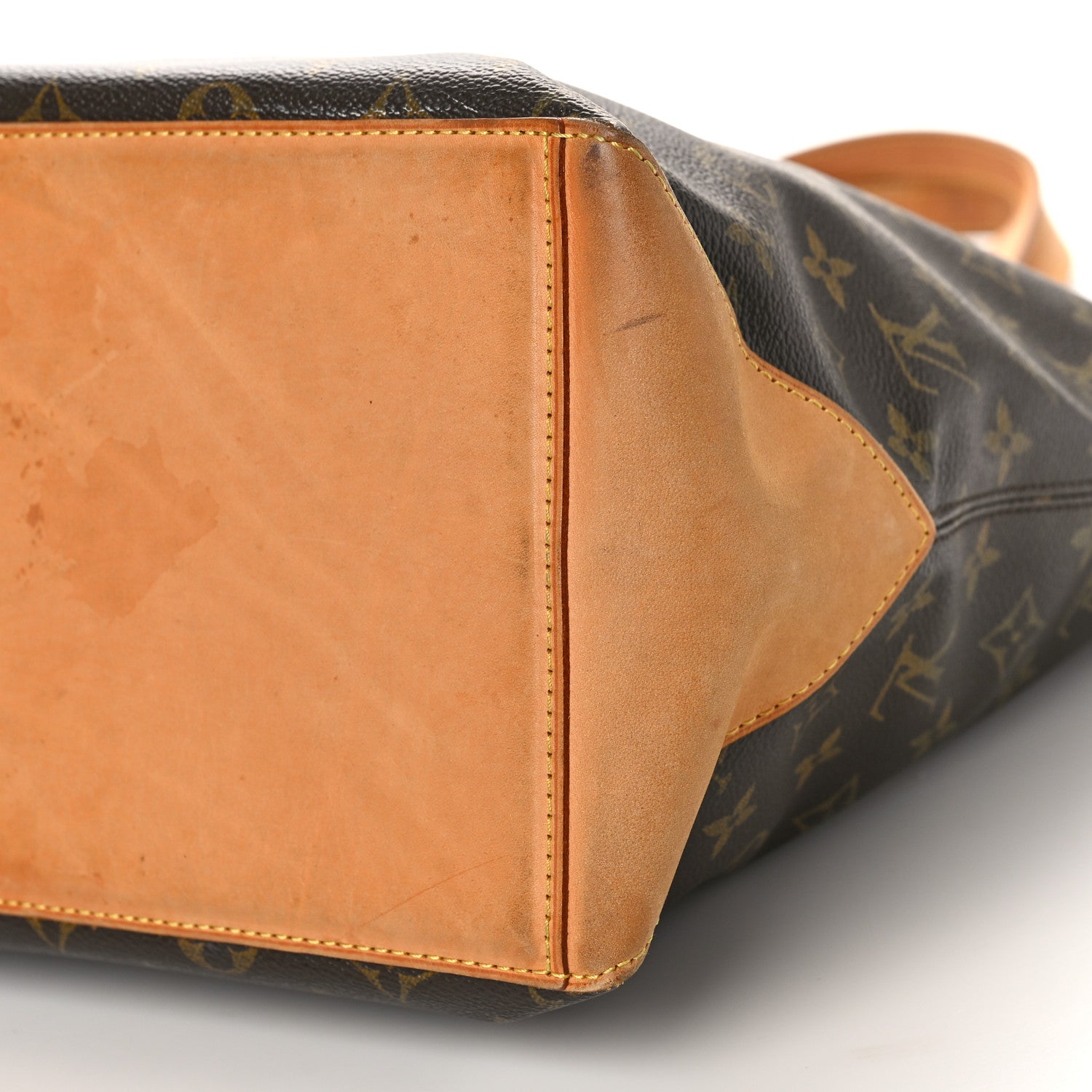 Louis Vuitton Monogram Cabas Mezzo 8 of 11