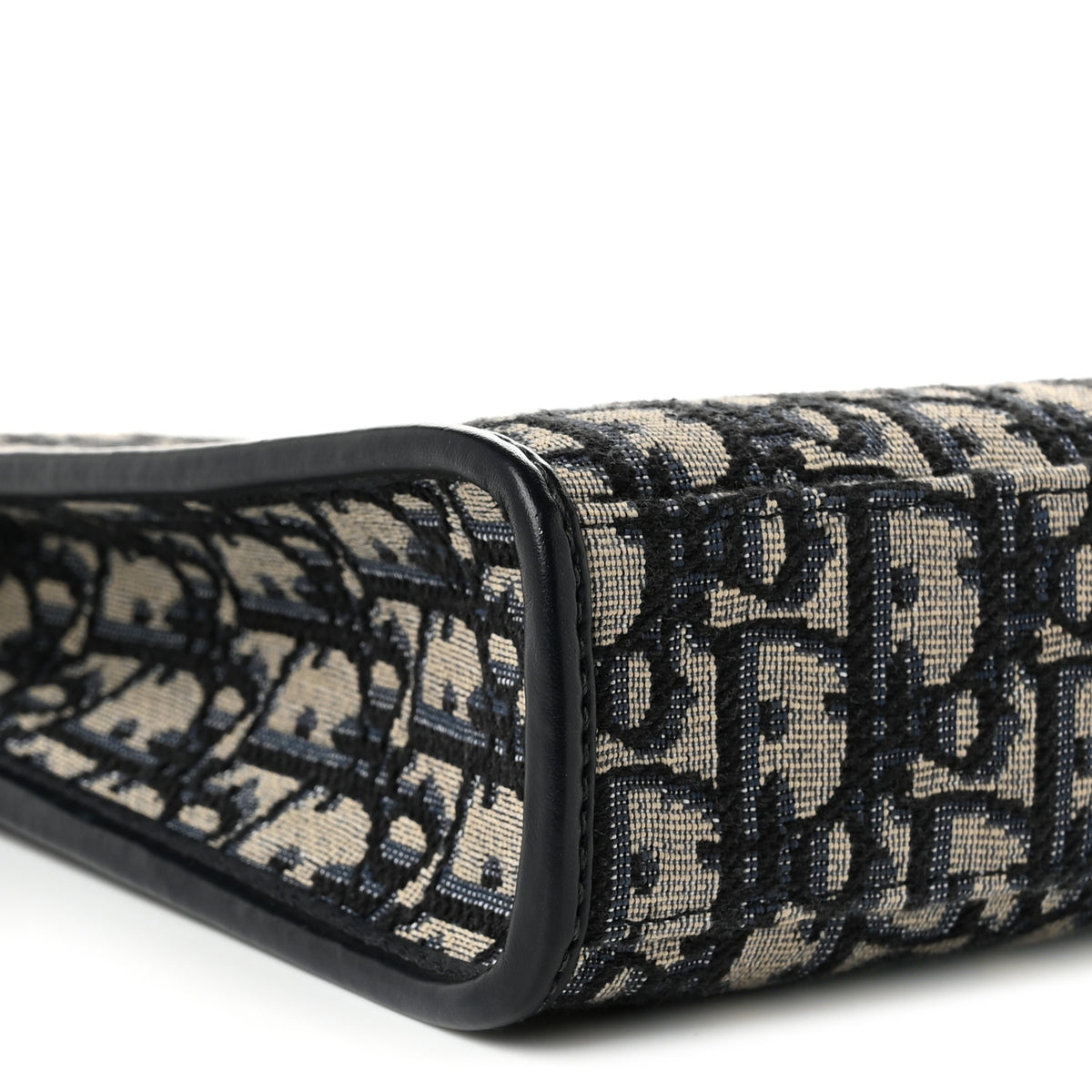 Oblique 30 Montaigne Pouch Blue