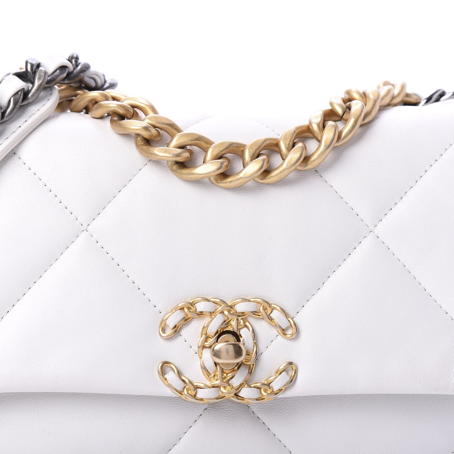 Goatskin Quilted Medium 19 Flap White