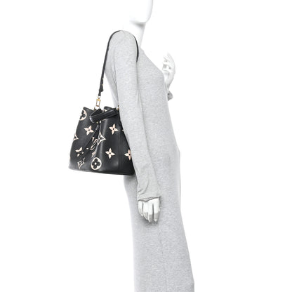 Louis Vuitton Empreinte Monogram Giant Neonoe MM Black Beige 2 of 11