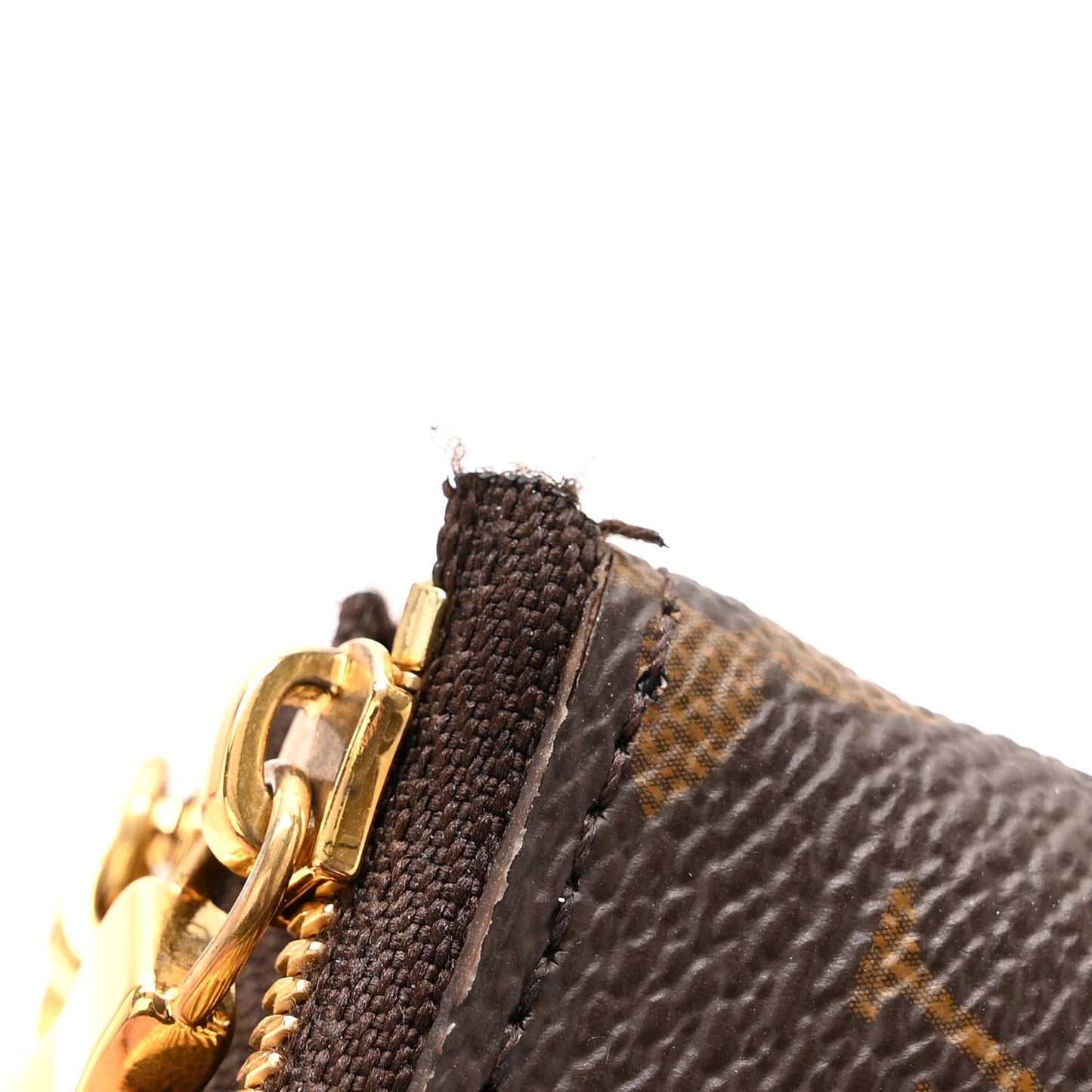 Reverse Monogram Giant Double Zip Pochette