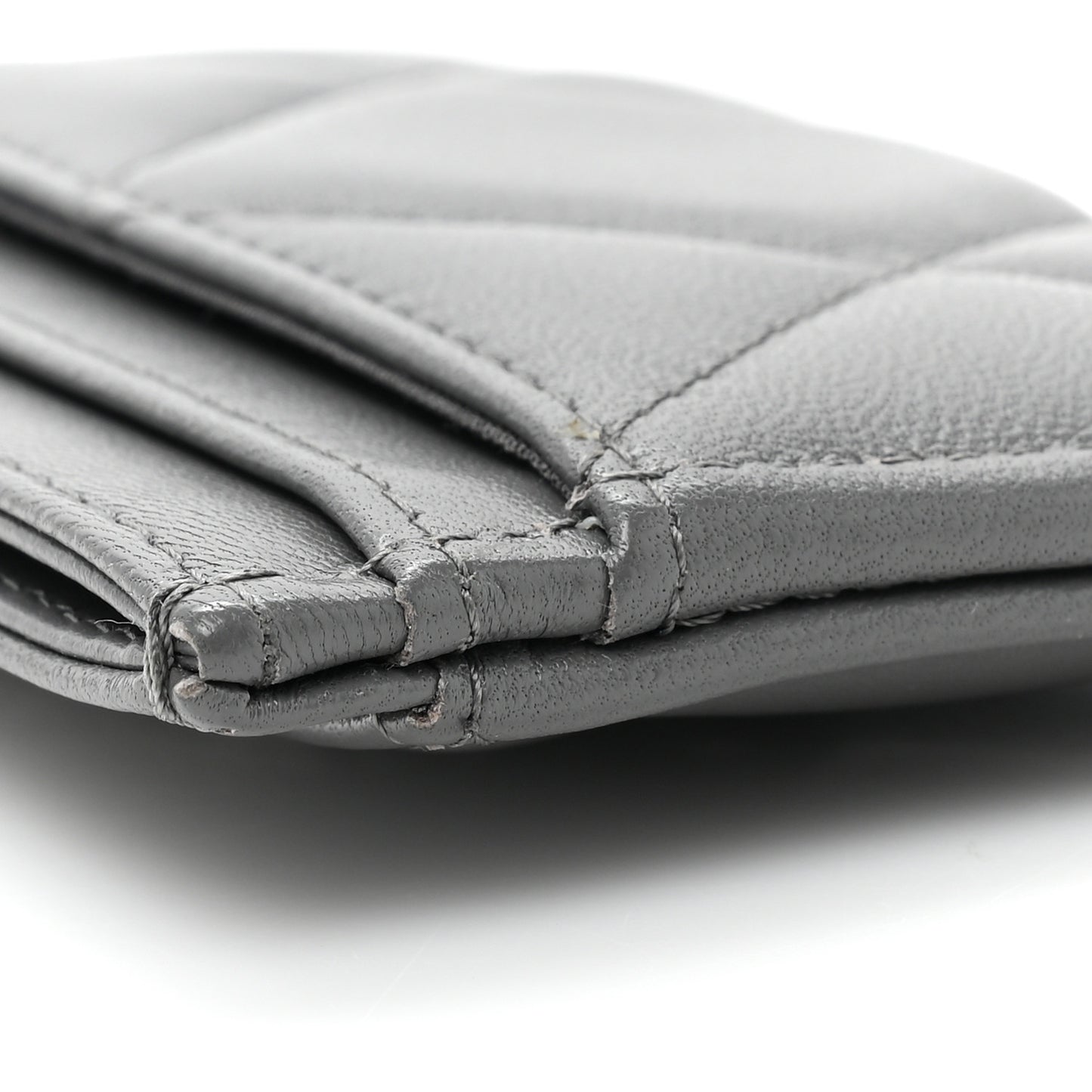 Lambskin Quilted Chanel 19 Card Holder Grey