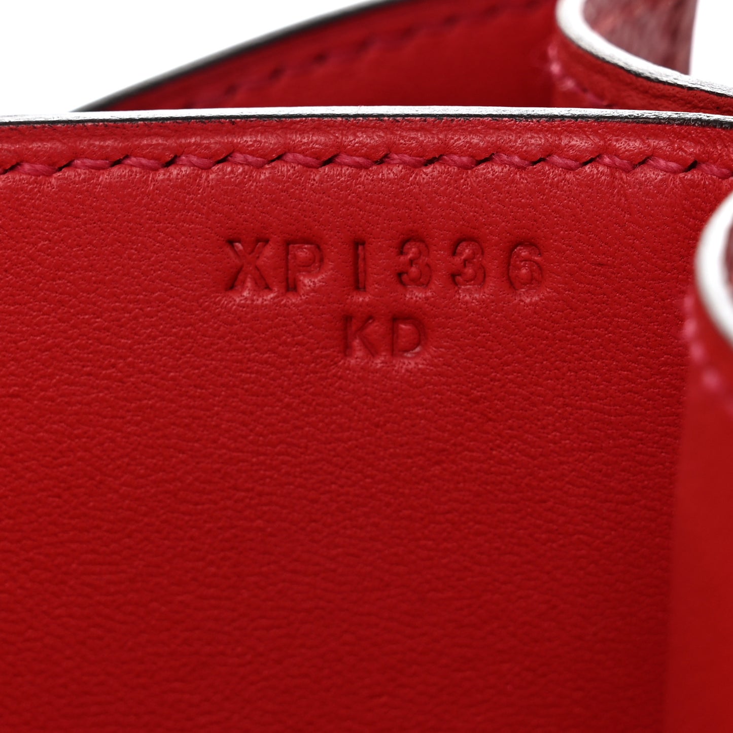 Epsom Enamel Constance 24 Rouge Grenat