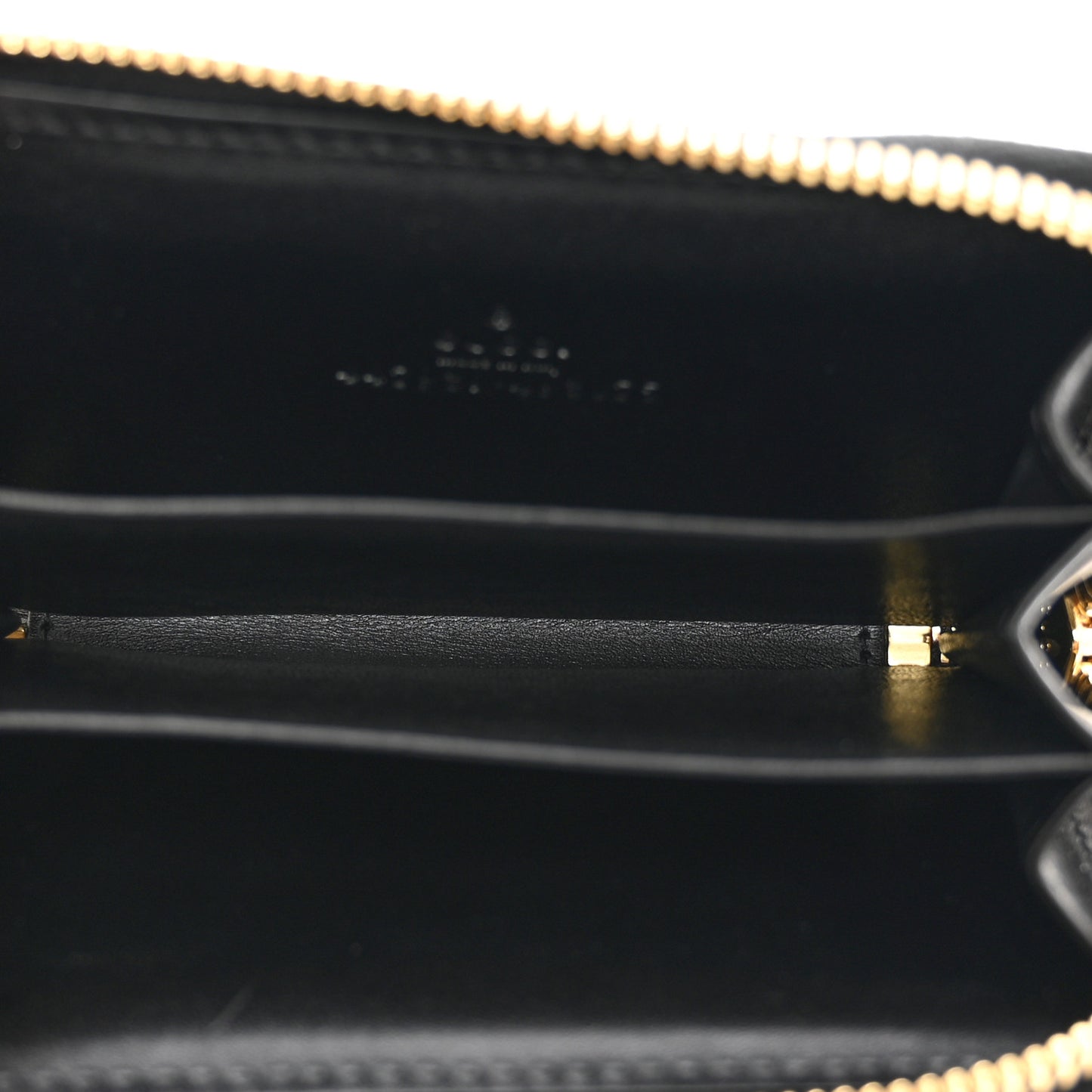 Guccissima Zip Around Card Case Black