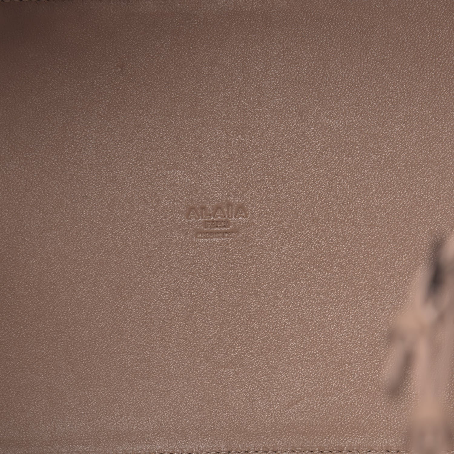 Alaia Calfskin Vienne Mina 32 Bag Caramel 6 of 10