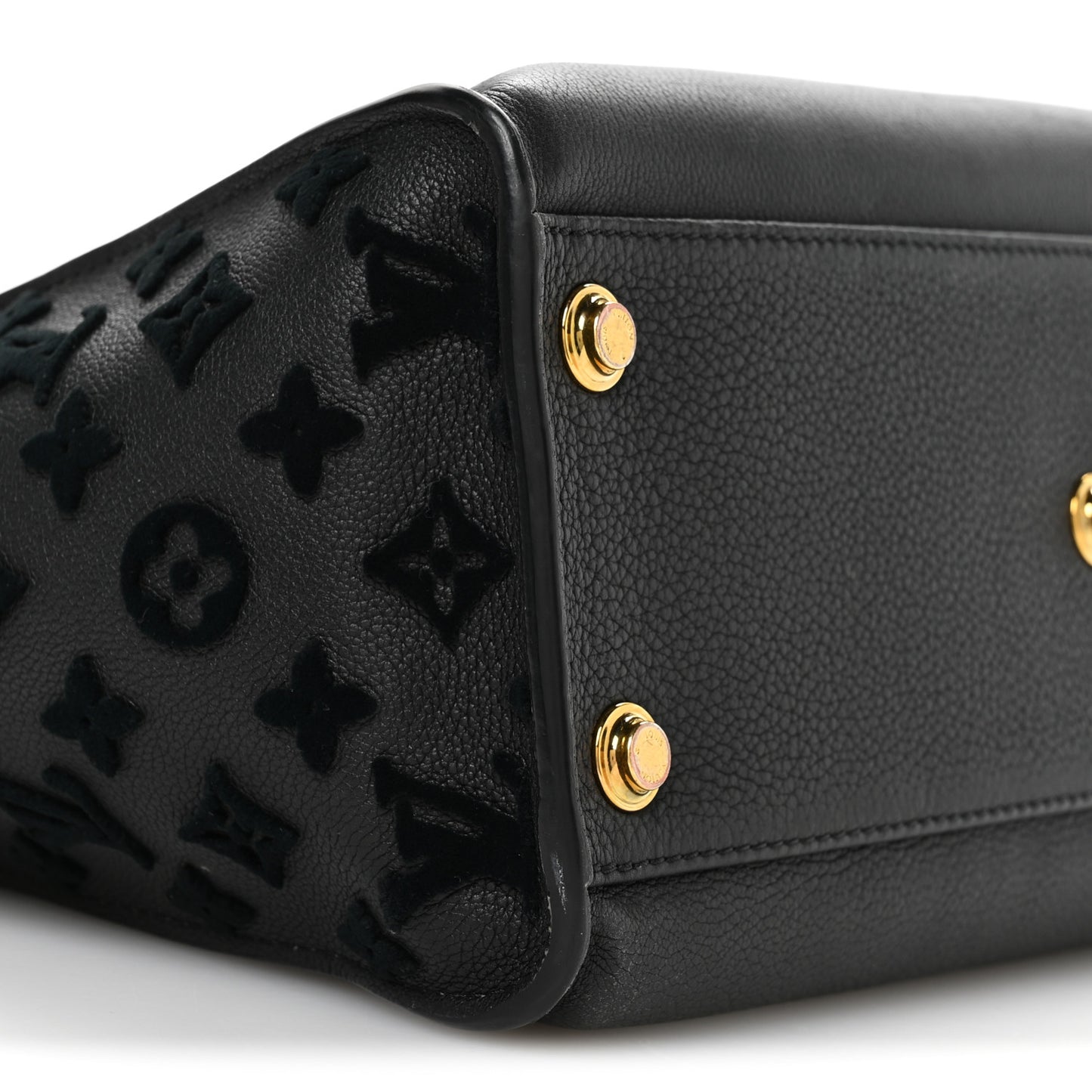 Calfskin Monogram Tufting On My Side Black