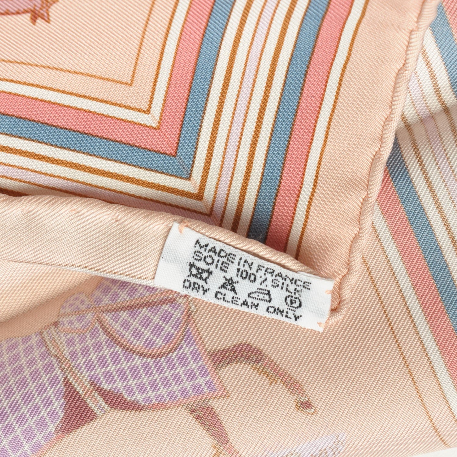 Hermes Silk Couvertures Et Tenues de Jour Pocket Square 6 of 6