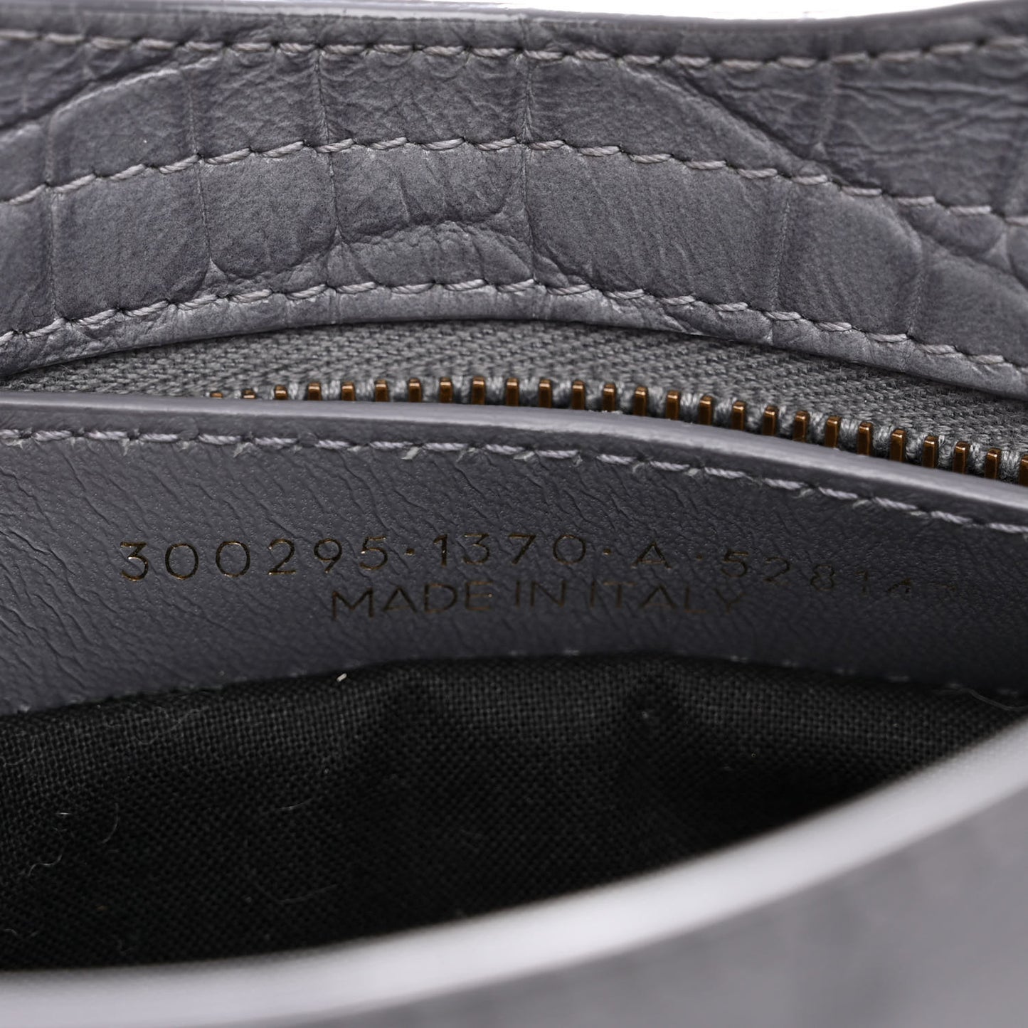 Calfskin Crocodile Embossed Classic Hardware Mini City Gris Beton