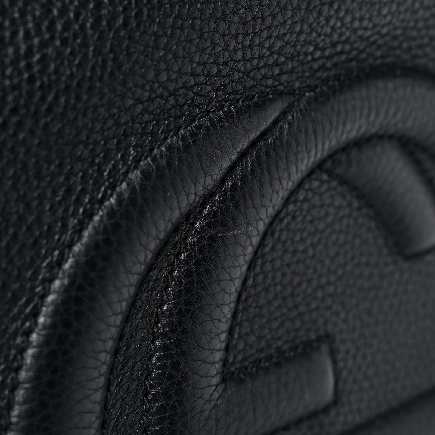 Pebbled Calfskin Large Soho Hobo Black