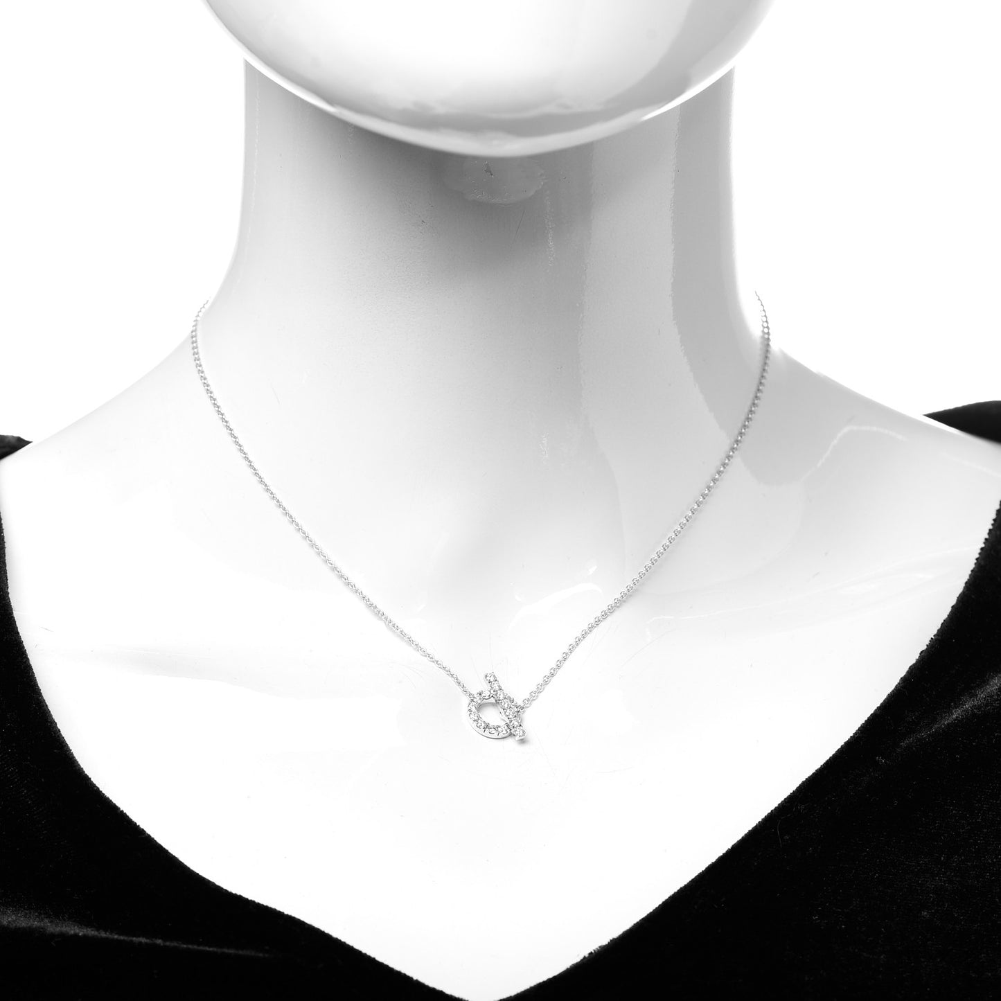 18K White Gold Diamond Finesse Pendant Necklace